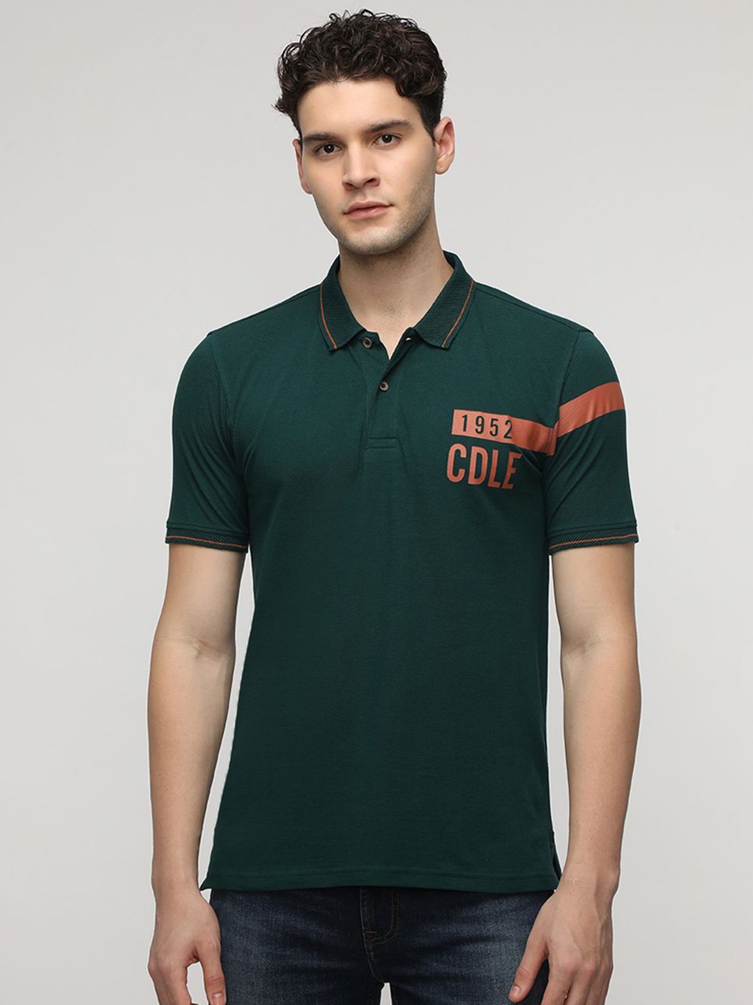 

Crocodile Men Typography Printed Polo Collar Pure Cotton Slim Fit T-Shirt, Green