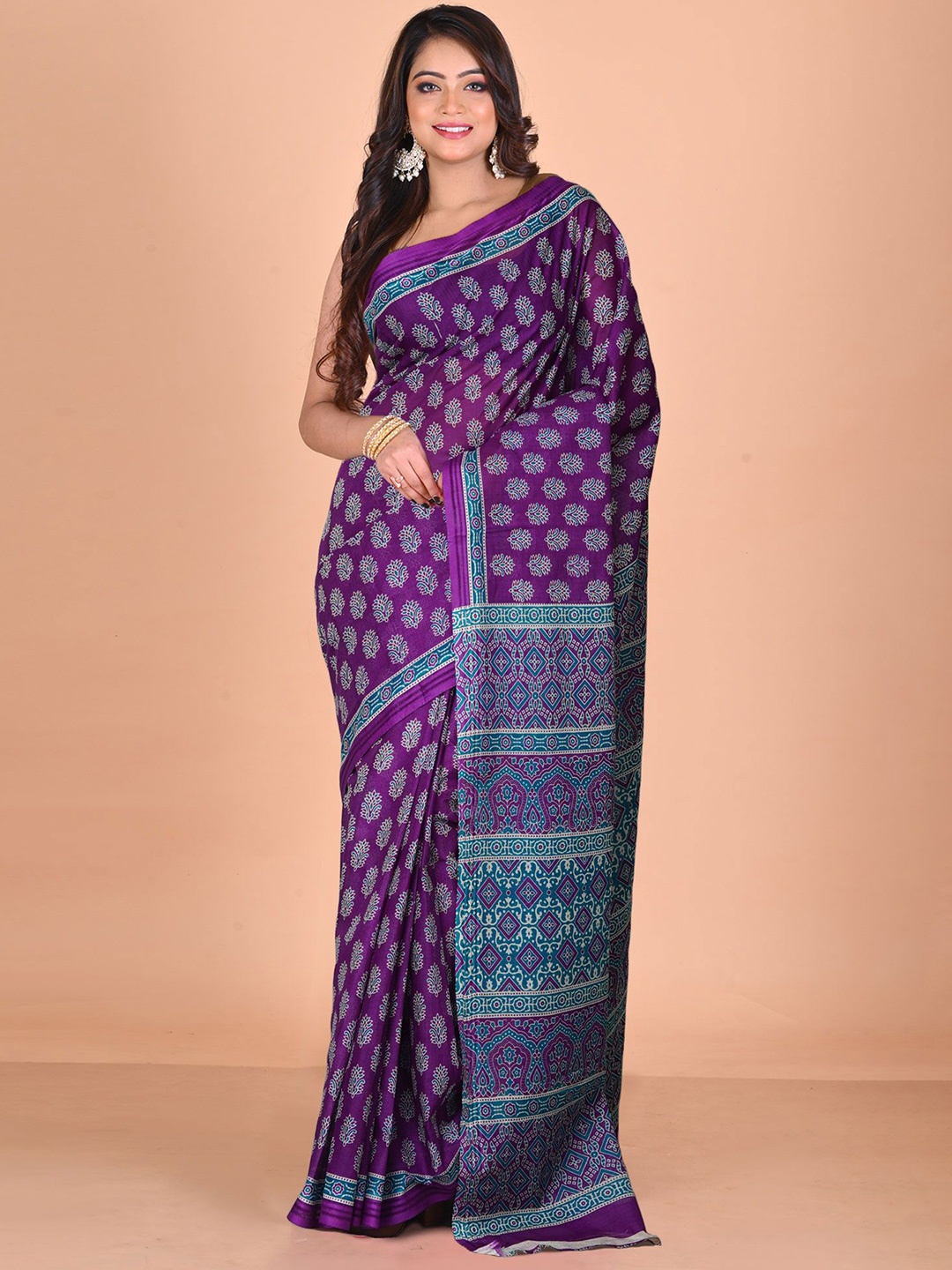 

Unnati Silks Ethnic Motifs Printed Handloom Block Print Saree, Purple