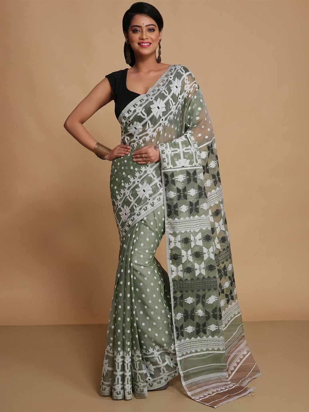 

BENGAL HANDLOOM Woven Design Jamdani Saree, Green