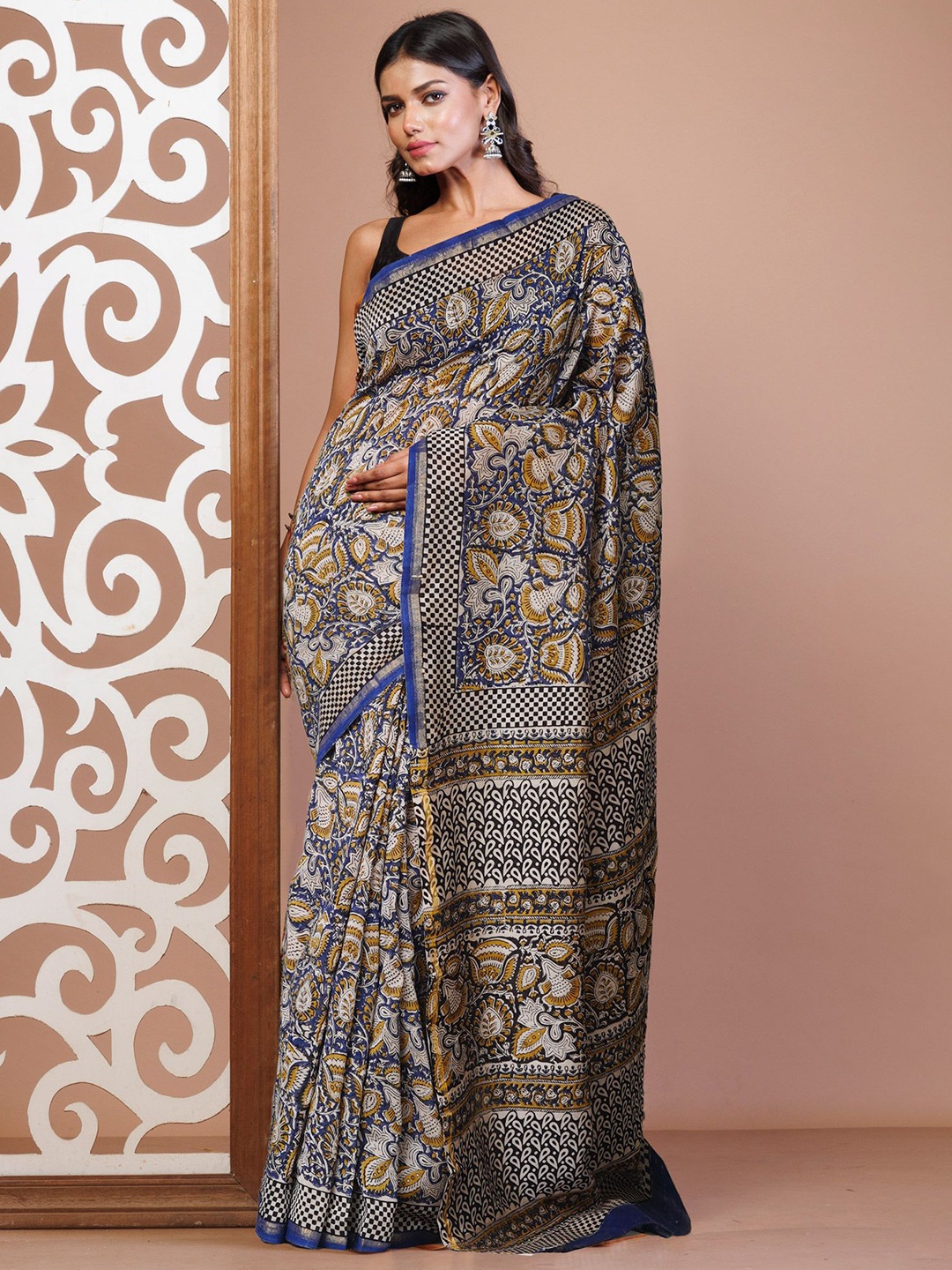 

Unnati Silks Floral Handloom Chanderi Saree, Blue