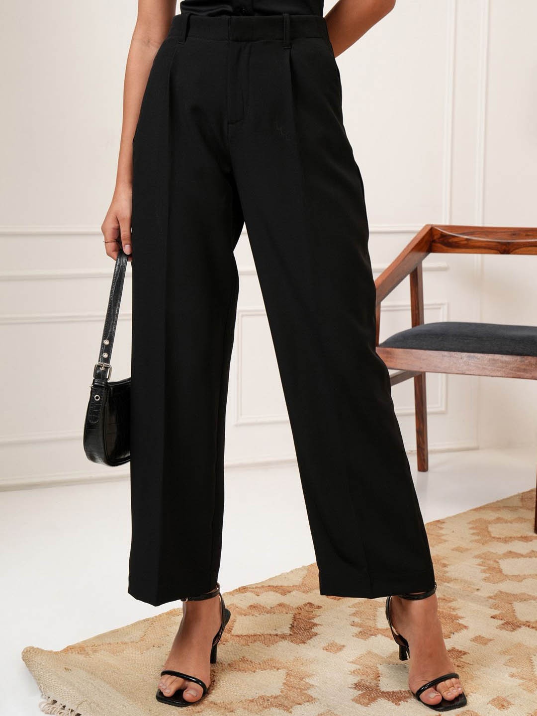 

Tokyo Talkies Women Solid Straight Fit Trousers, Black