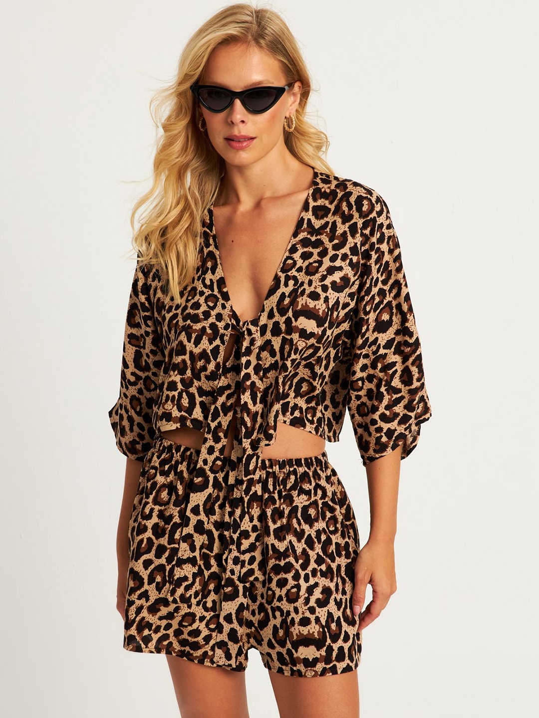 

Cool & Sexy Printed Top With Short, Brown