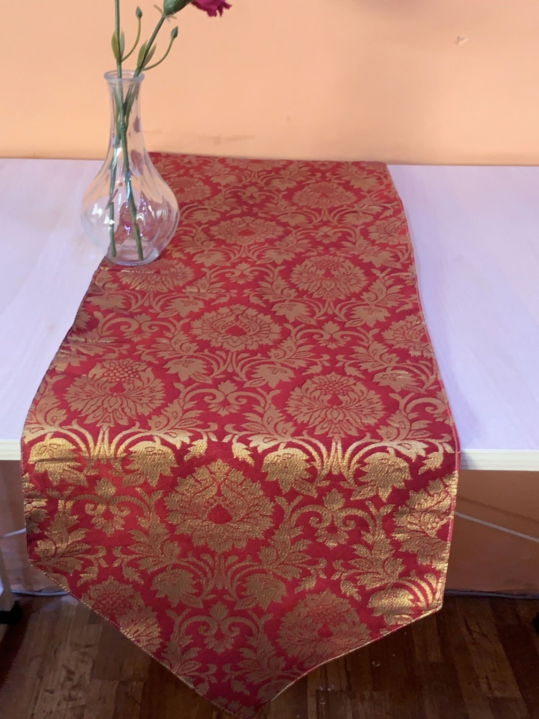 

Pink Parrot Pink & Gold-toned Woven Design Table Runners