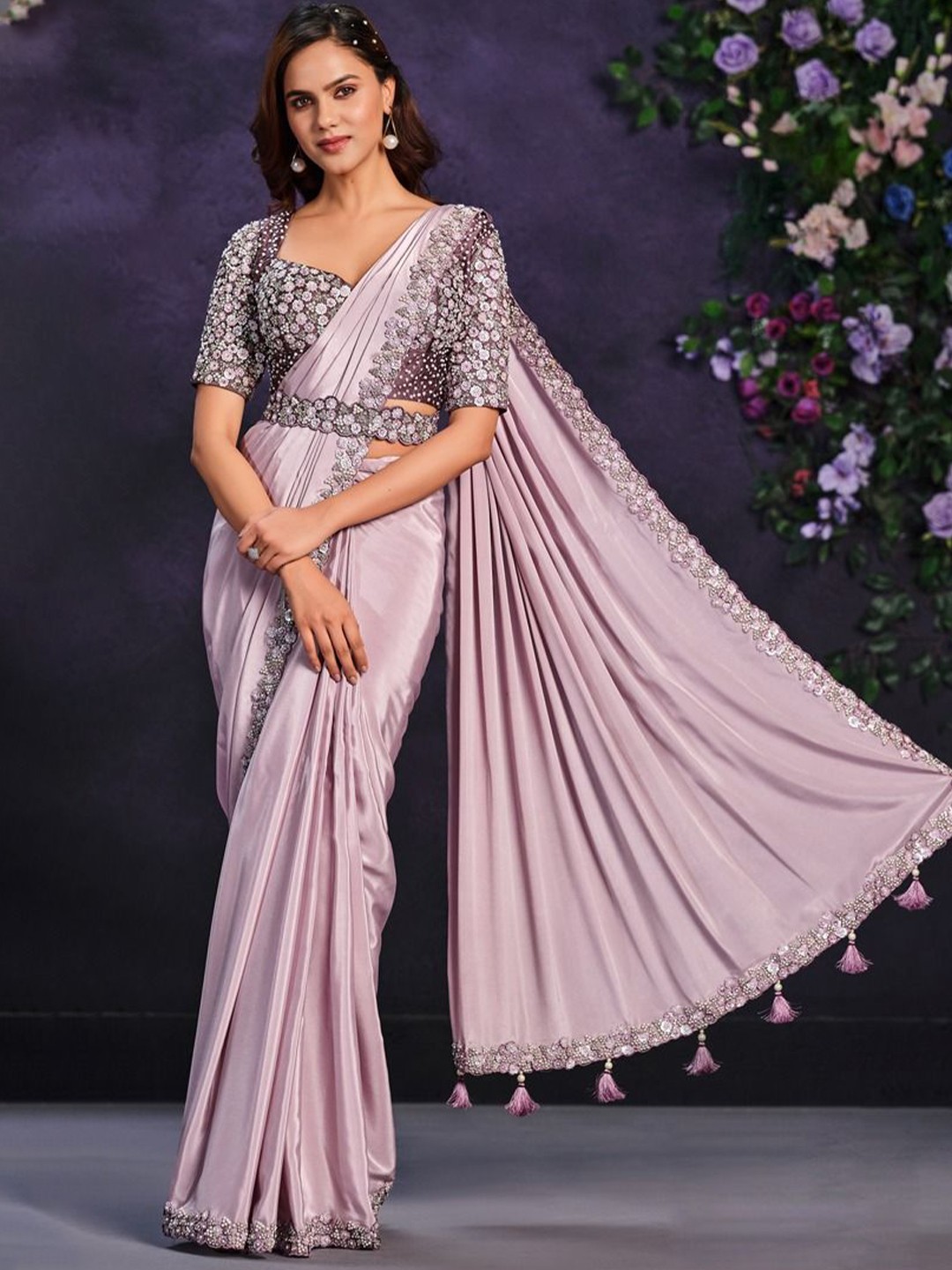 

Nimayaa Women Sequinned Saree With Embroidered Border, Lavender