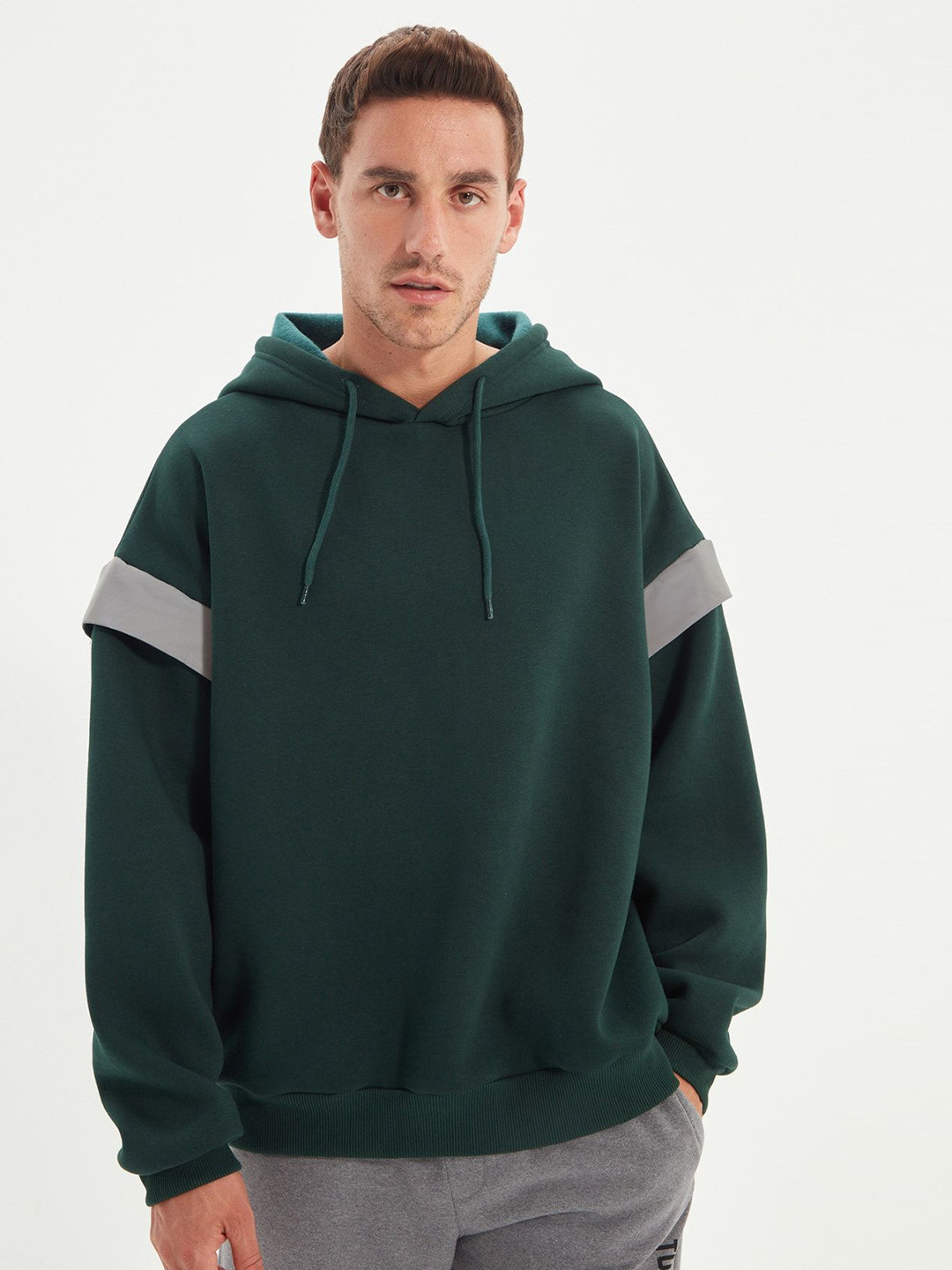 

Trendyol Men Pullover Sweatshirt, Green