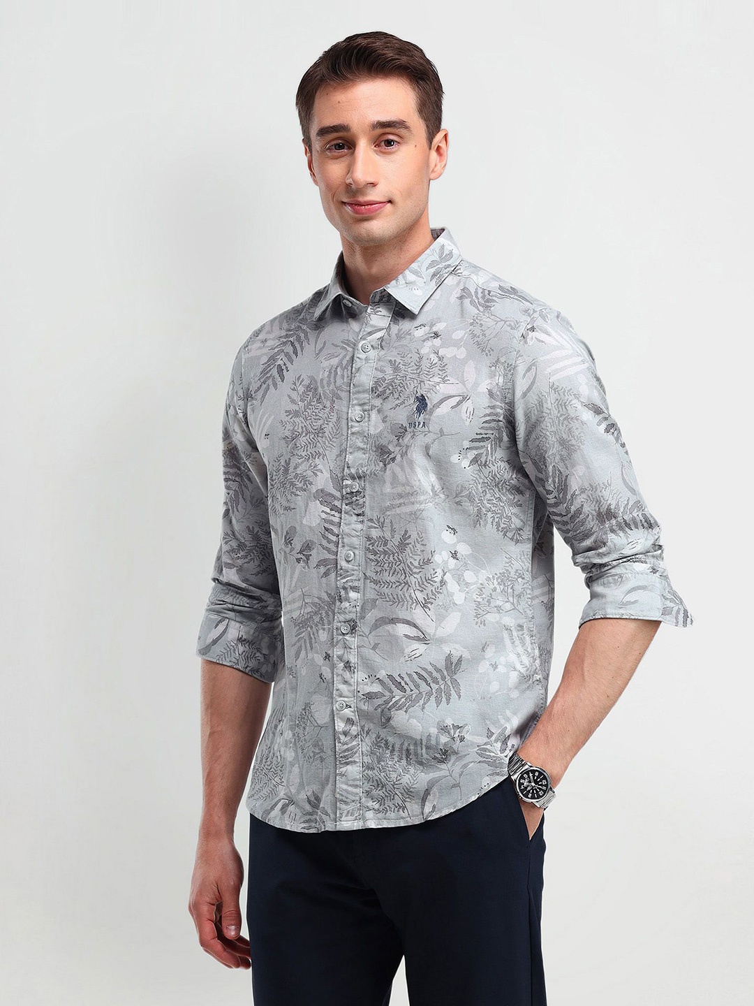 

U.S. Polo Assn. Men Modern Spread Collar Abstract Printed Cotton Slim Fit Casual Shirt, Grey