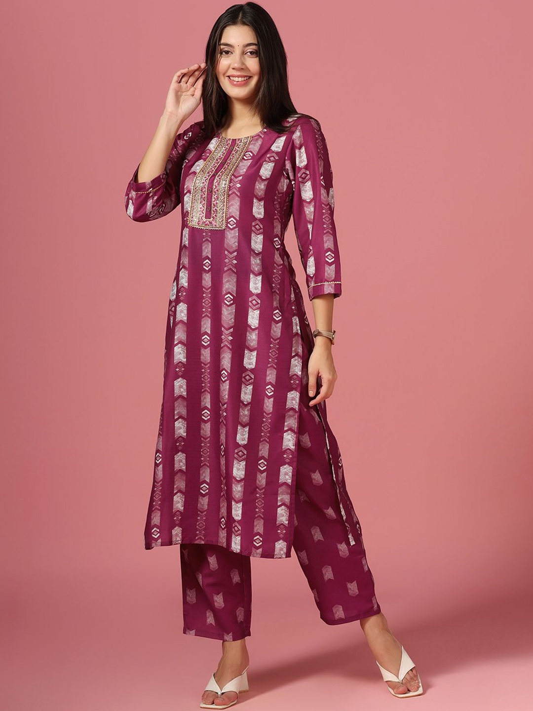 

BAESD Geometric Printed Sequinned Straight Kurta With Trouser, Maroon