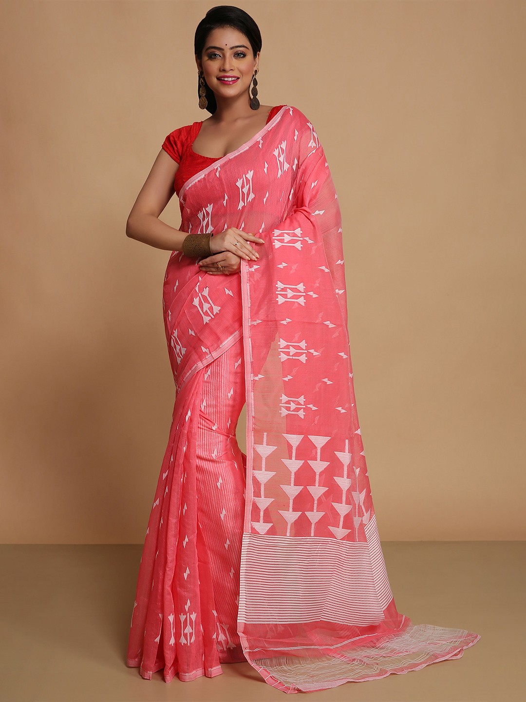 

BENGAL HANDLOOM Woven Design Zari Taant Saree, Pink