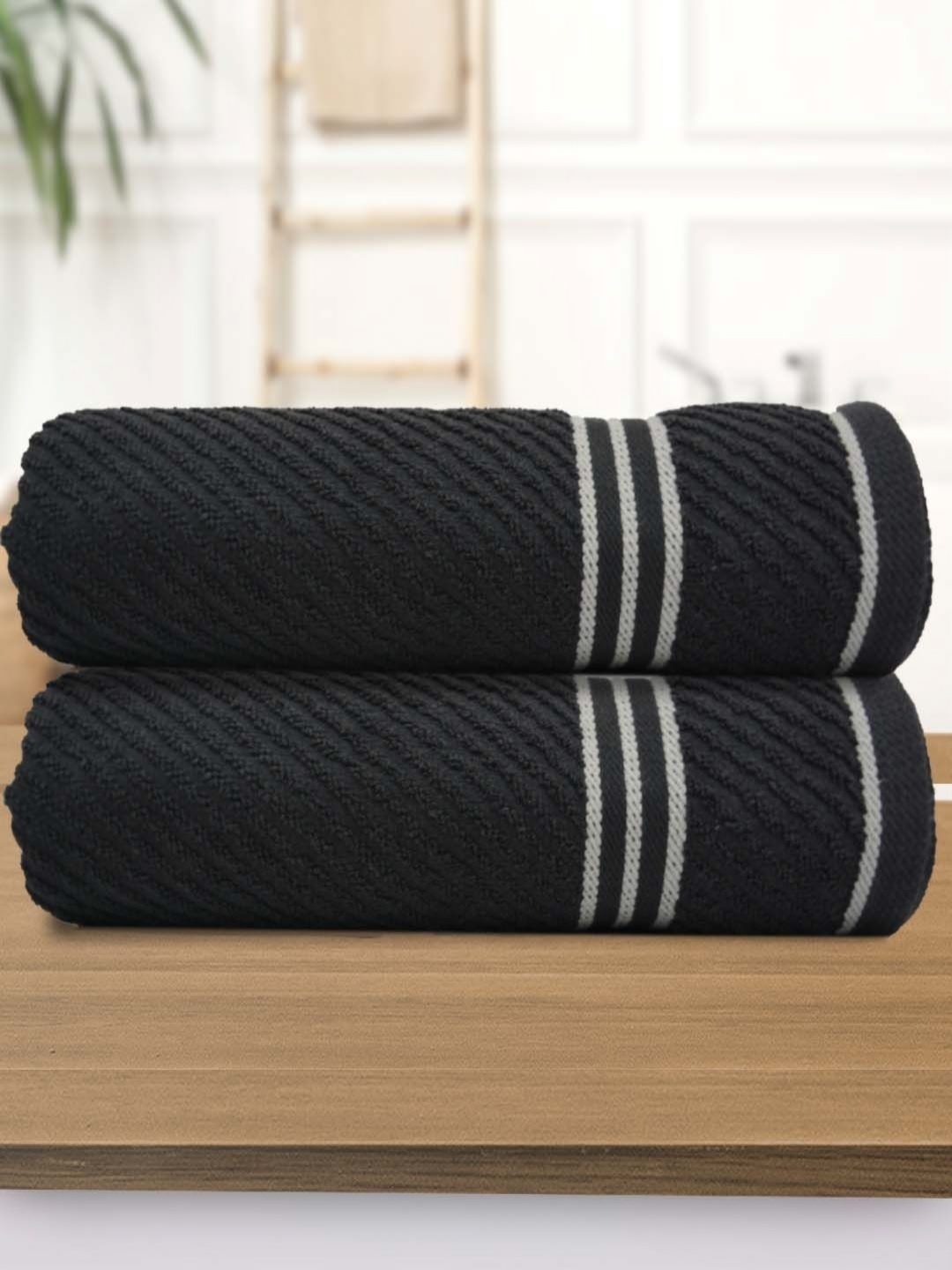 

Aura Grey & White 2 Pieces Cotton 400 GSM Bath Towel