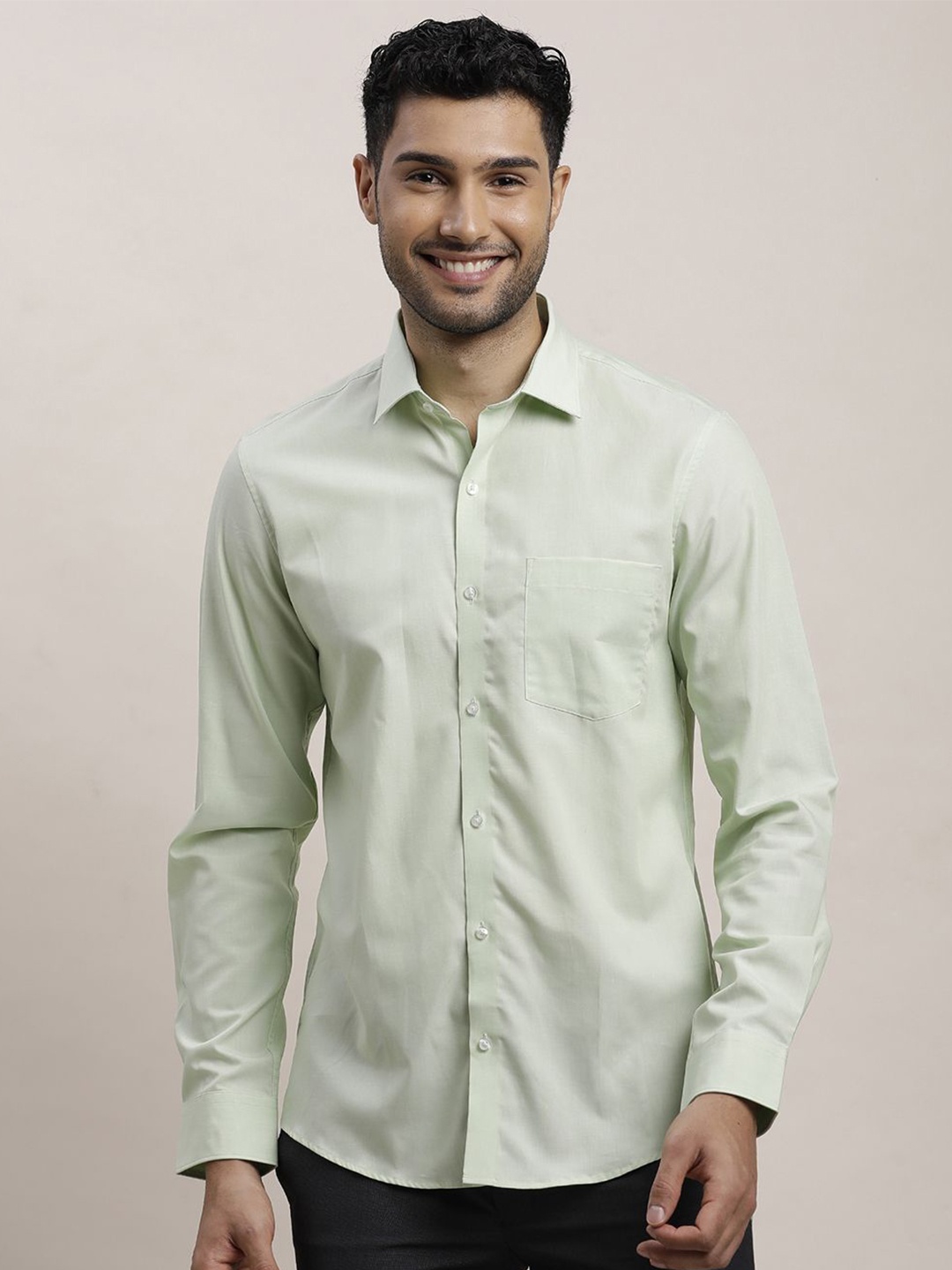 

Turtle Men Standard Spread Collar Solid Cotton Slim Fit Formal Shirt, Green