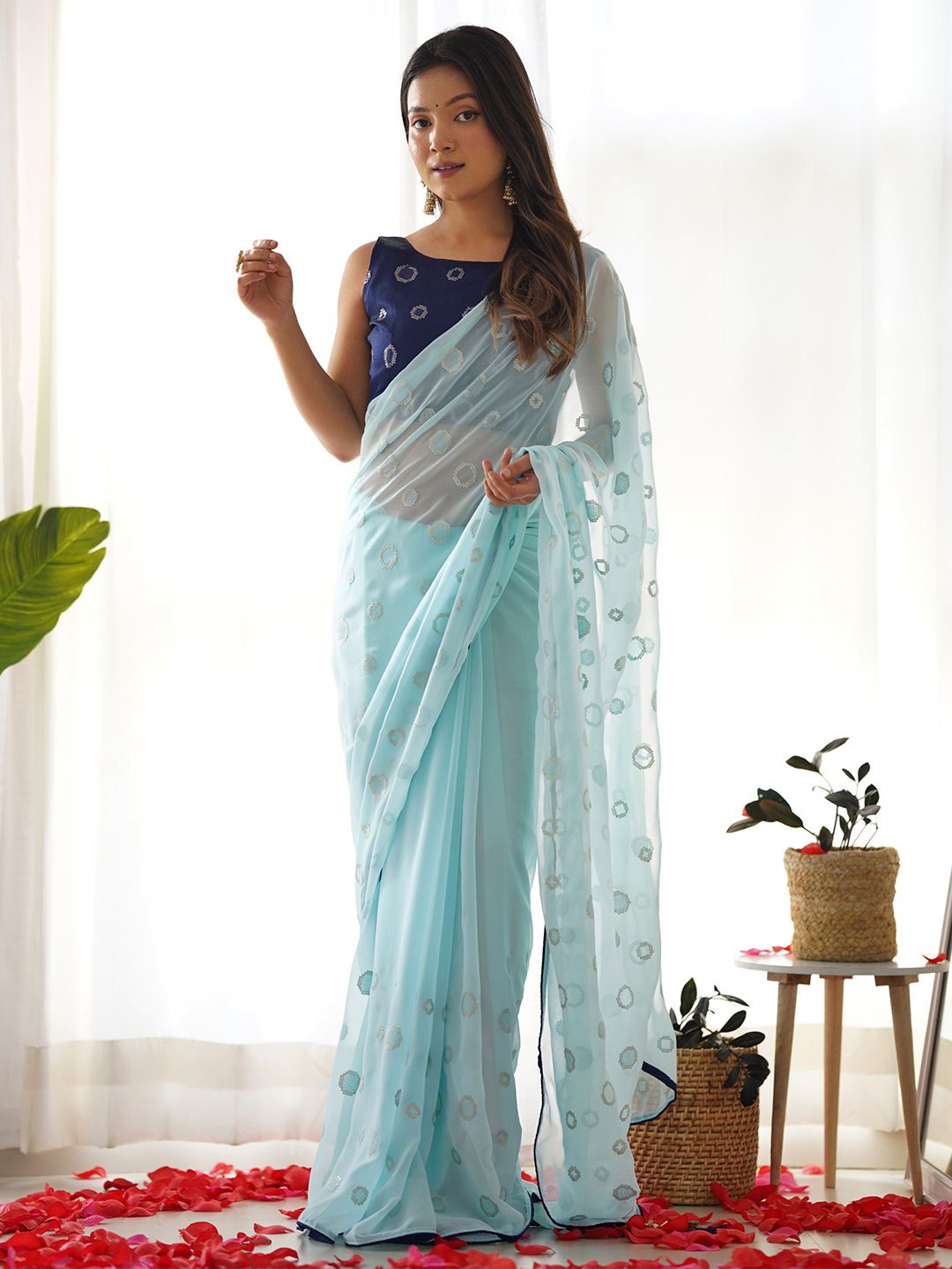 

KALINI Embellished Sequinned Saree, Blue