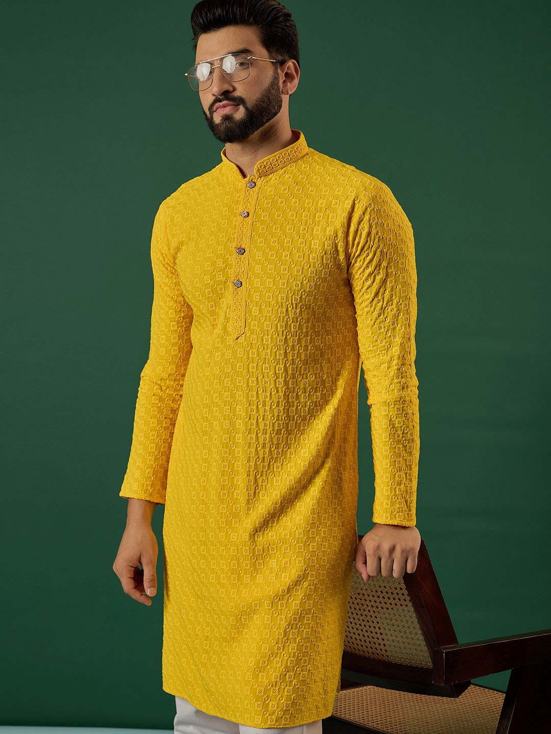 

Anouk Geometric Embroidered Mandarin Collar Sequinned Straight Kurta, Yellow