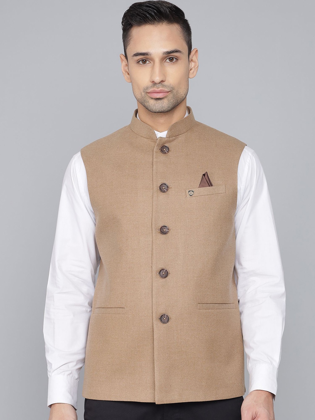 

LA'SCOOT Mandarin Collar Nehru Jacket, Beige