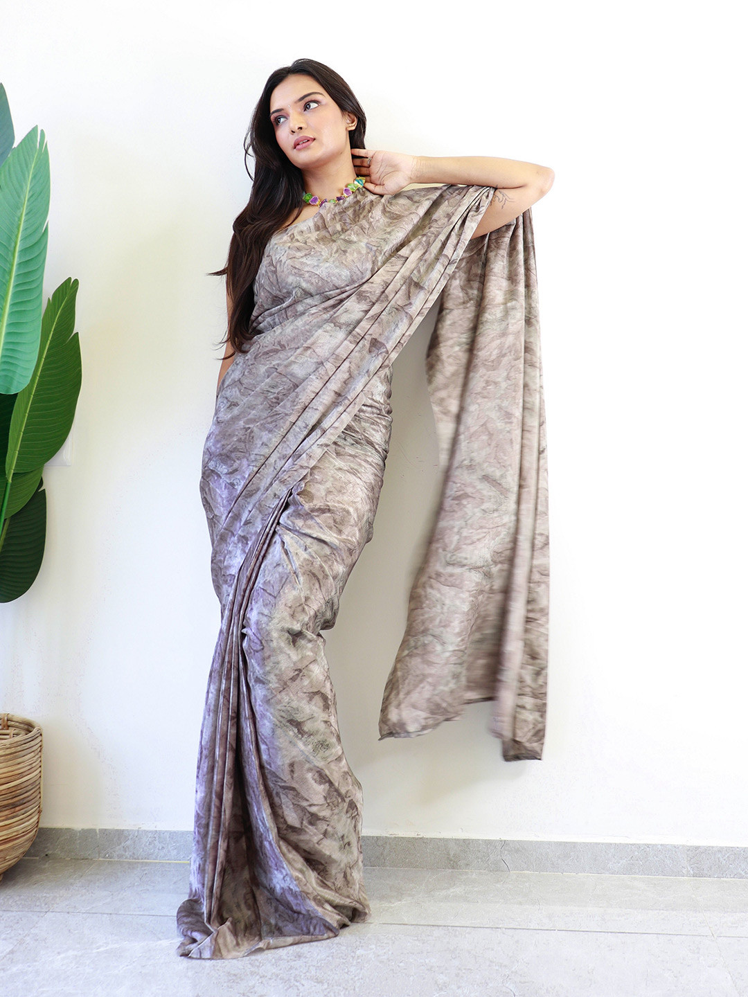 

Reeta Fashion Printed Saree, Grey
