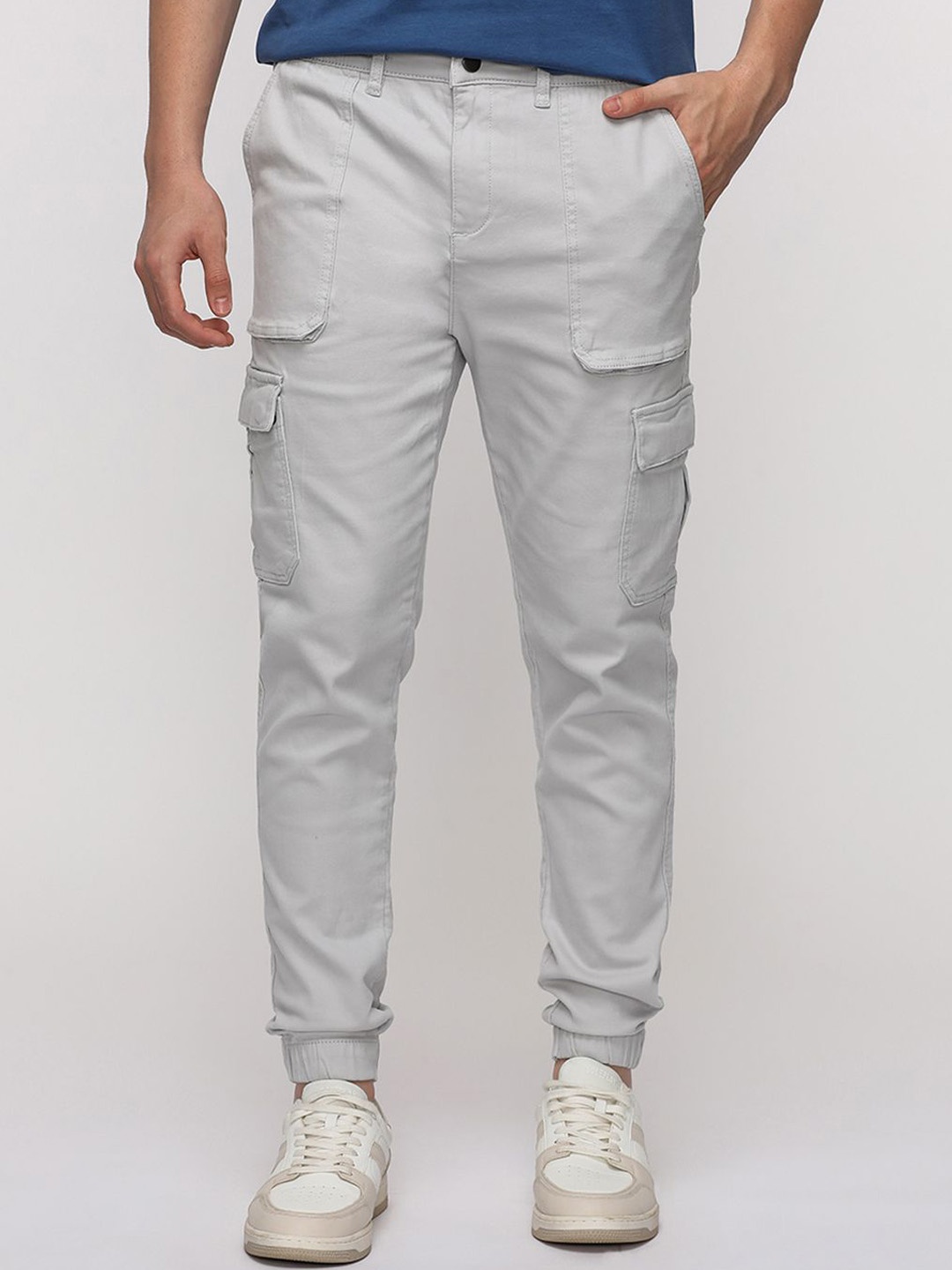 

Crocodile Sport Men Slim Fit Mid-Rise Easy Wash Cargo Joggers, Grey