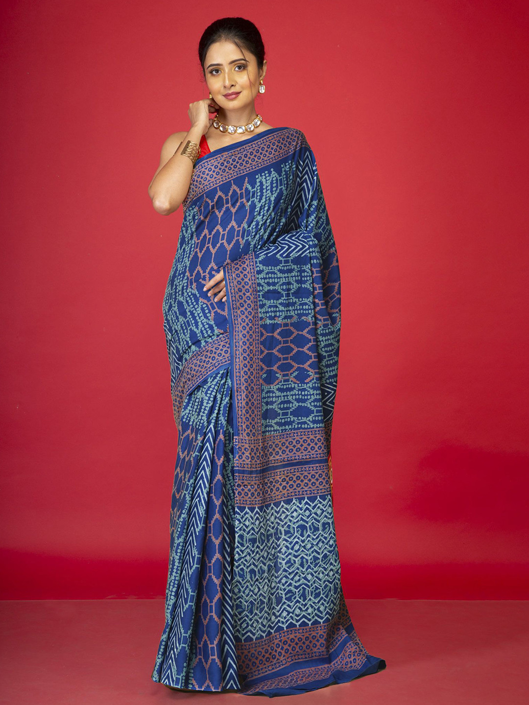 

Unnati Silks Ethnic Motifs Pure Cotton Handloom Block Print Saree, Navy blue