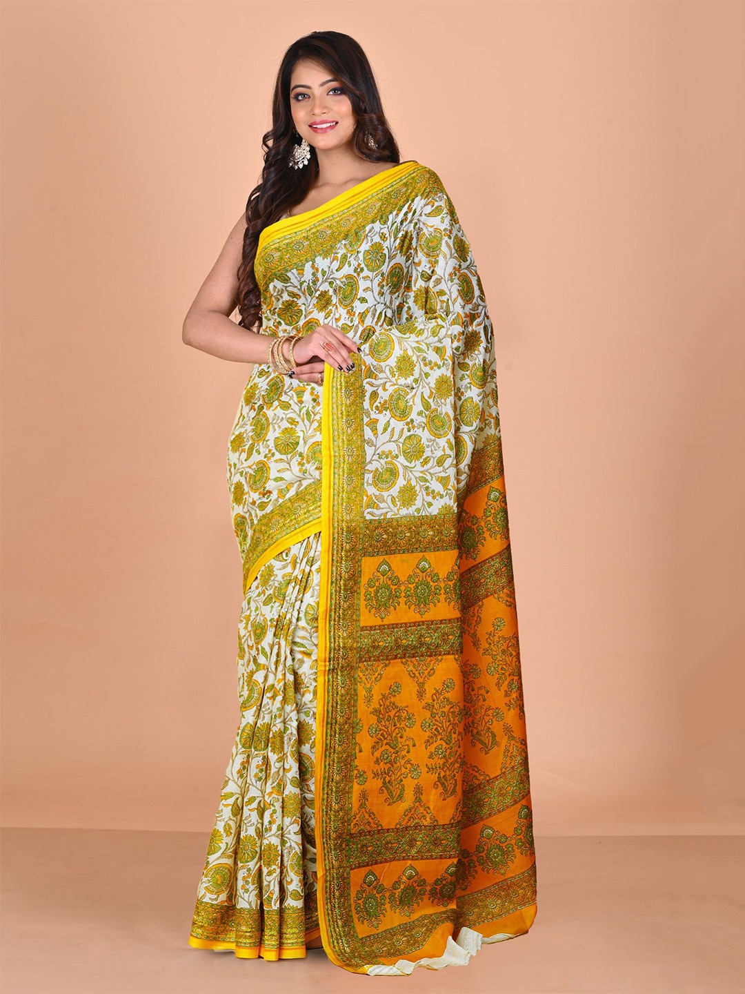 

Unnati Silks Ethnic Motifs Handloom Block Print Saree, Cream