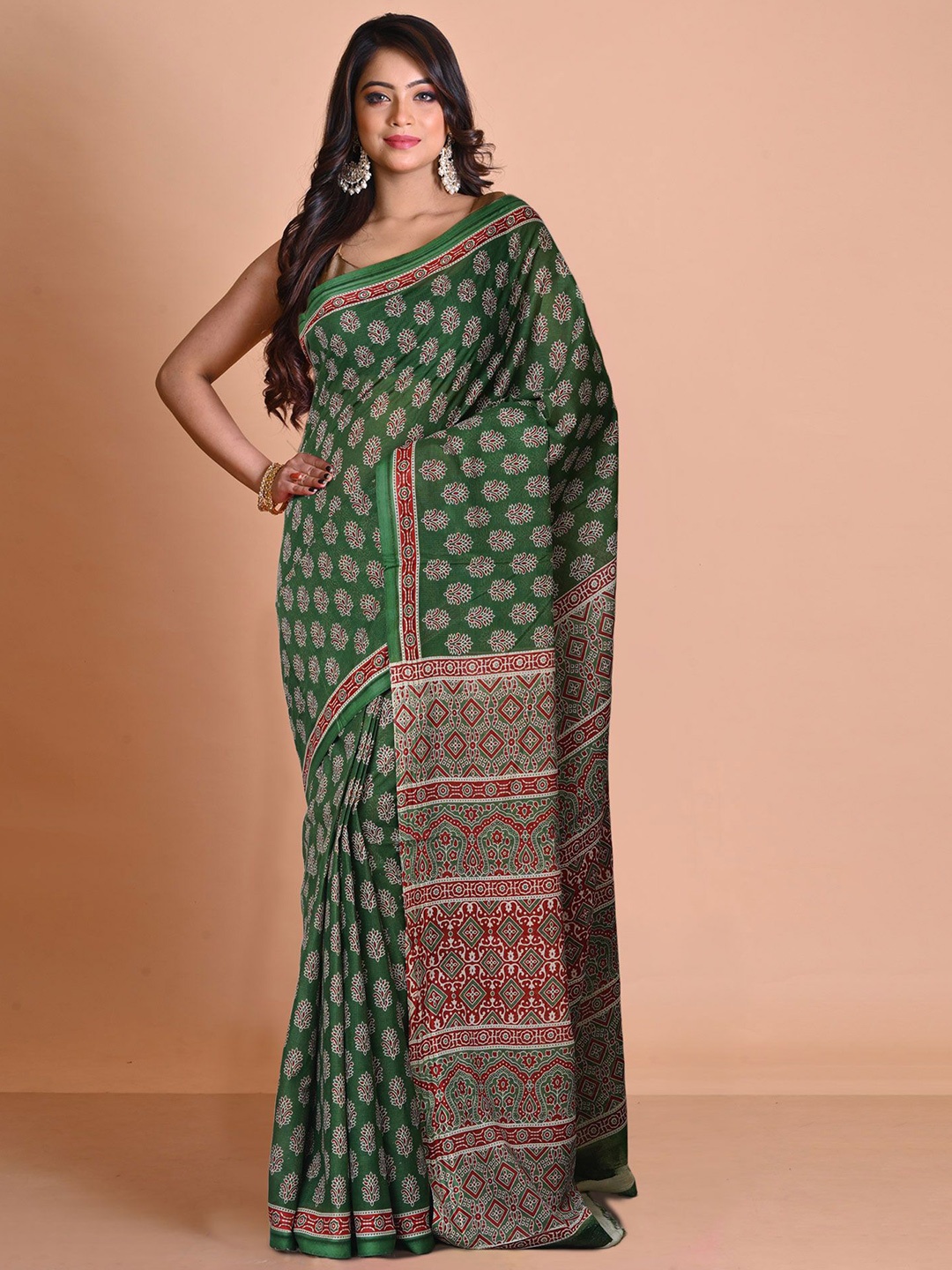 

Unnati Silks Ethnic Motifs Handloom Block Print Saree, Green