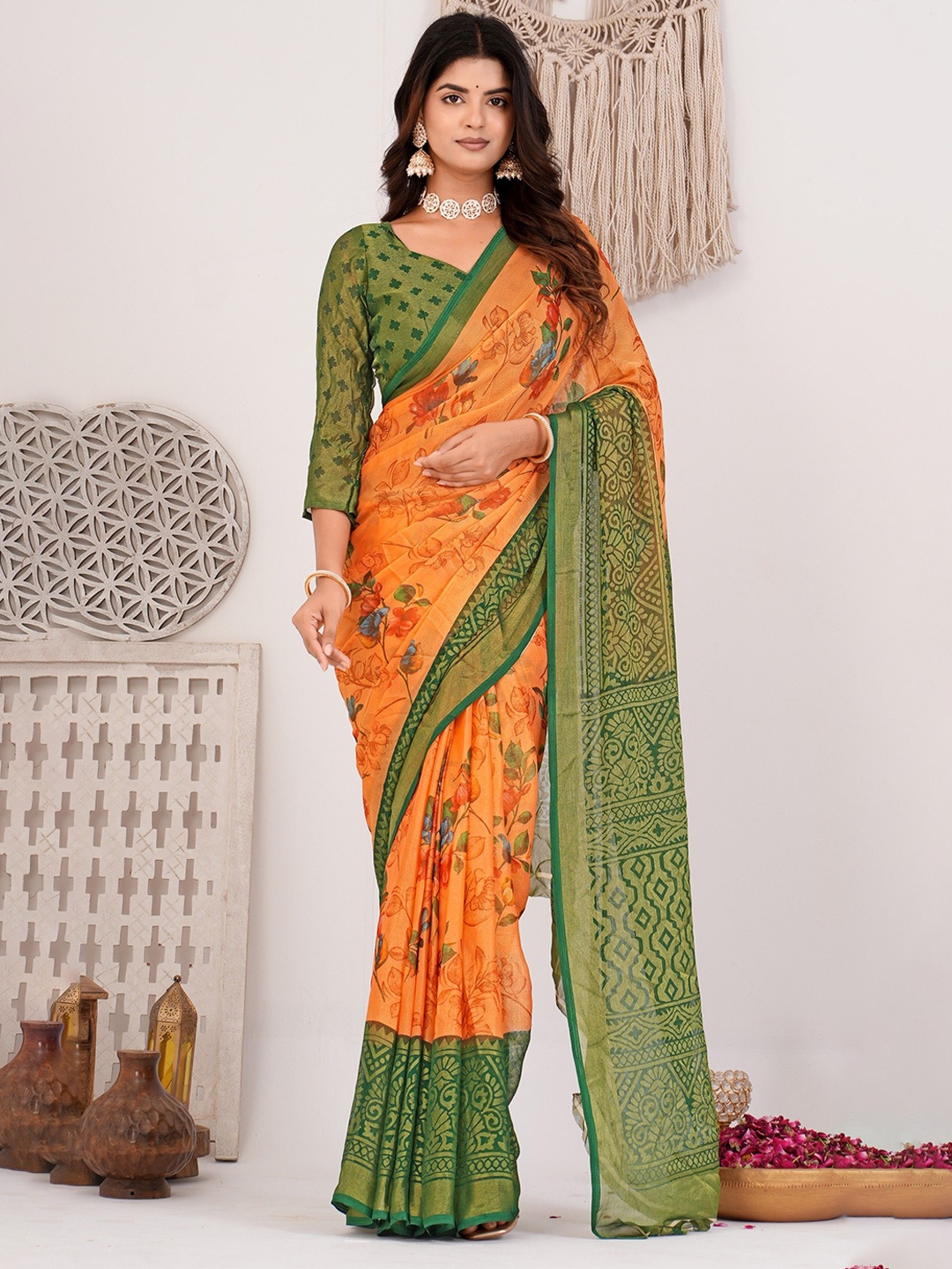 

EMV Floral Printed Saree, Orange