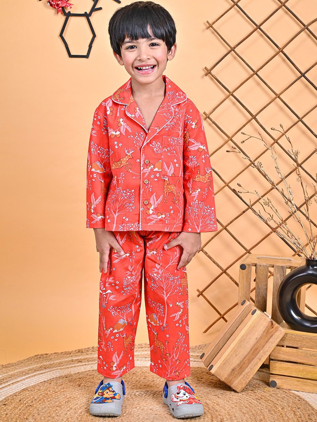 

MOOBA Boys Printed Night suit, Red