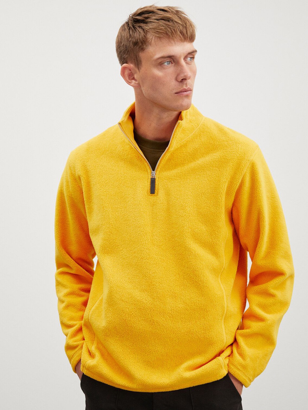 

GRIMELANGE Men Pullover Sweatshirt, Yellow