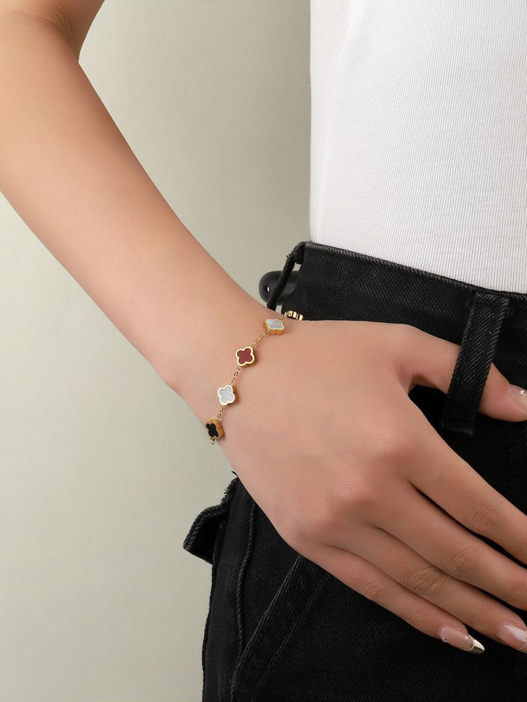 

SALTY Stainless Steel Artificial Stones Link Bracelet, Gold