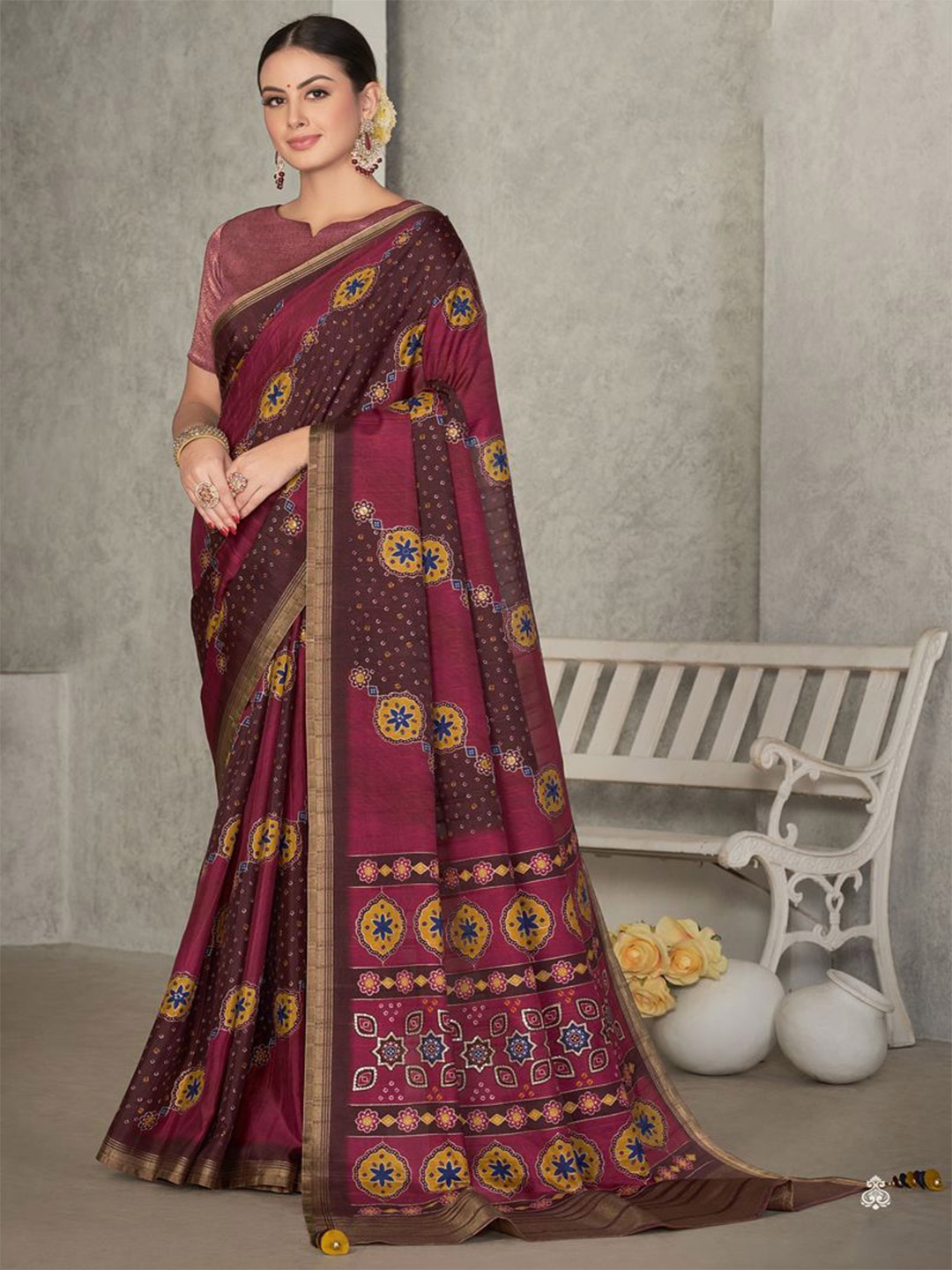 

Nimayaa Bandhani Zari printed Saree, Maroon