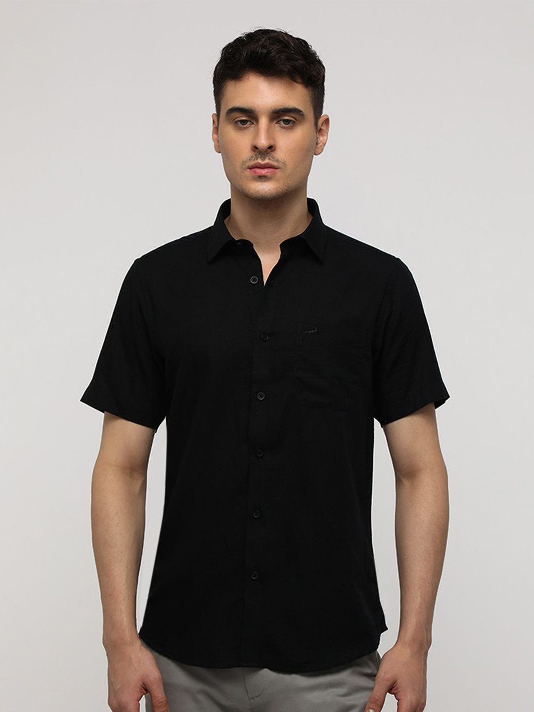 

Crocodile Comfort Fit Short Sleeves Cotton Linen Casual Shirt, Black