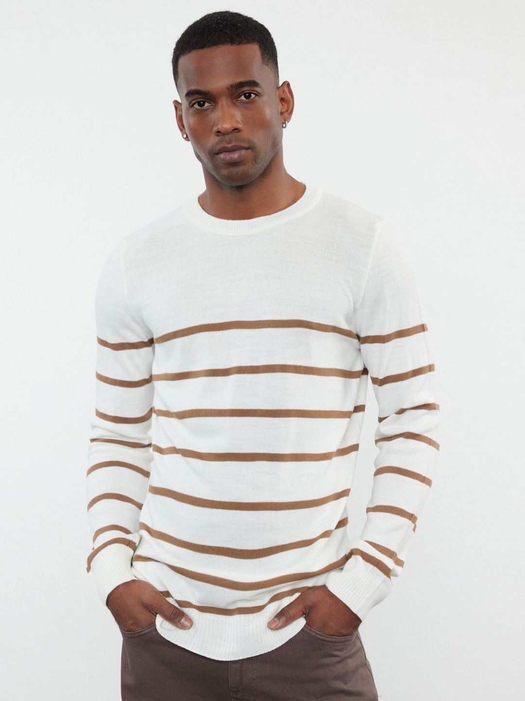 

Trendyol Men Striped Round Neck Acrylic T-Shirt, White