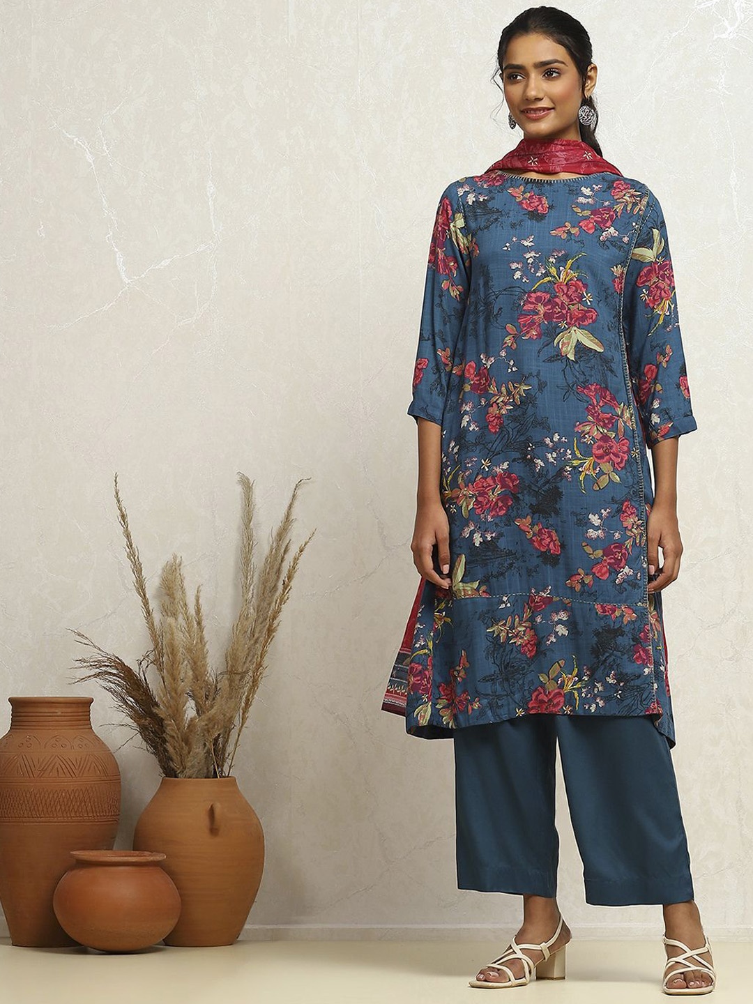 

Biba Floral Printed Regular Straight Kurta with Palazzos & Dupatta, Blue