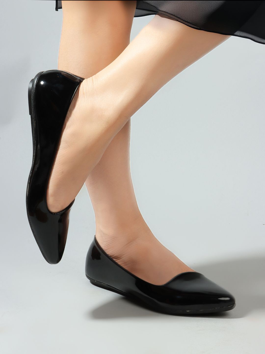

Lavie Women Solid Ballerinas Flats, Black