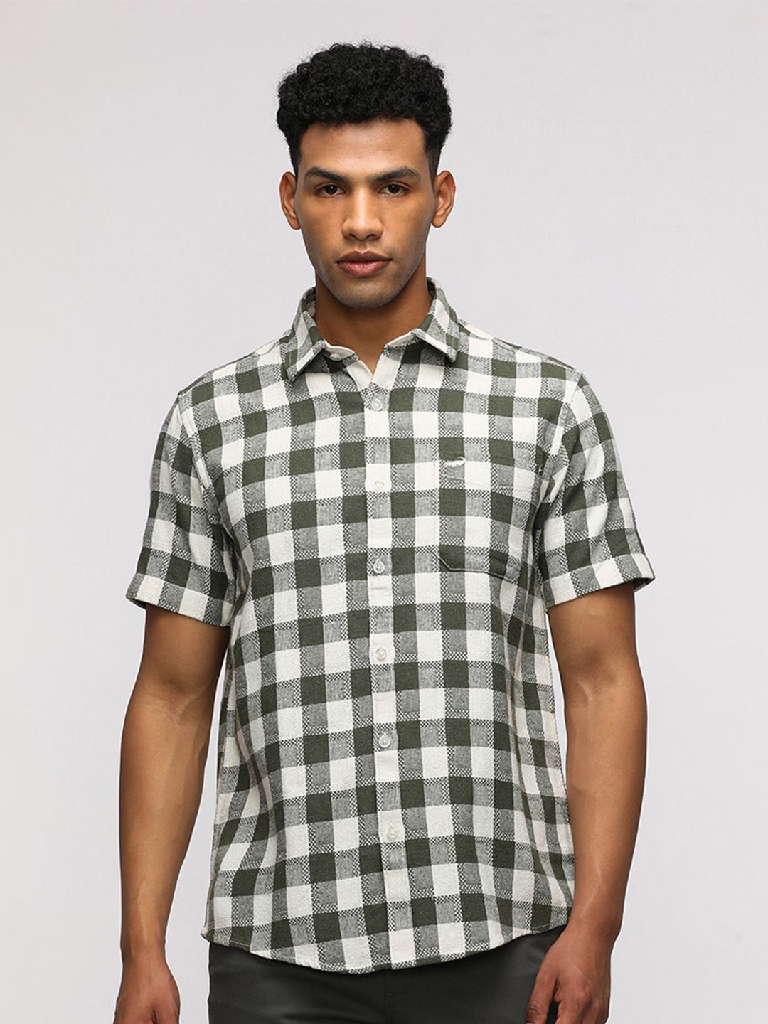 

Crocodile Men Comfort Spread Collar Buffalo Checked Cotton Casual Shirt, Green