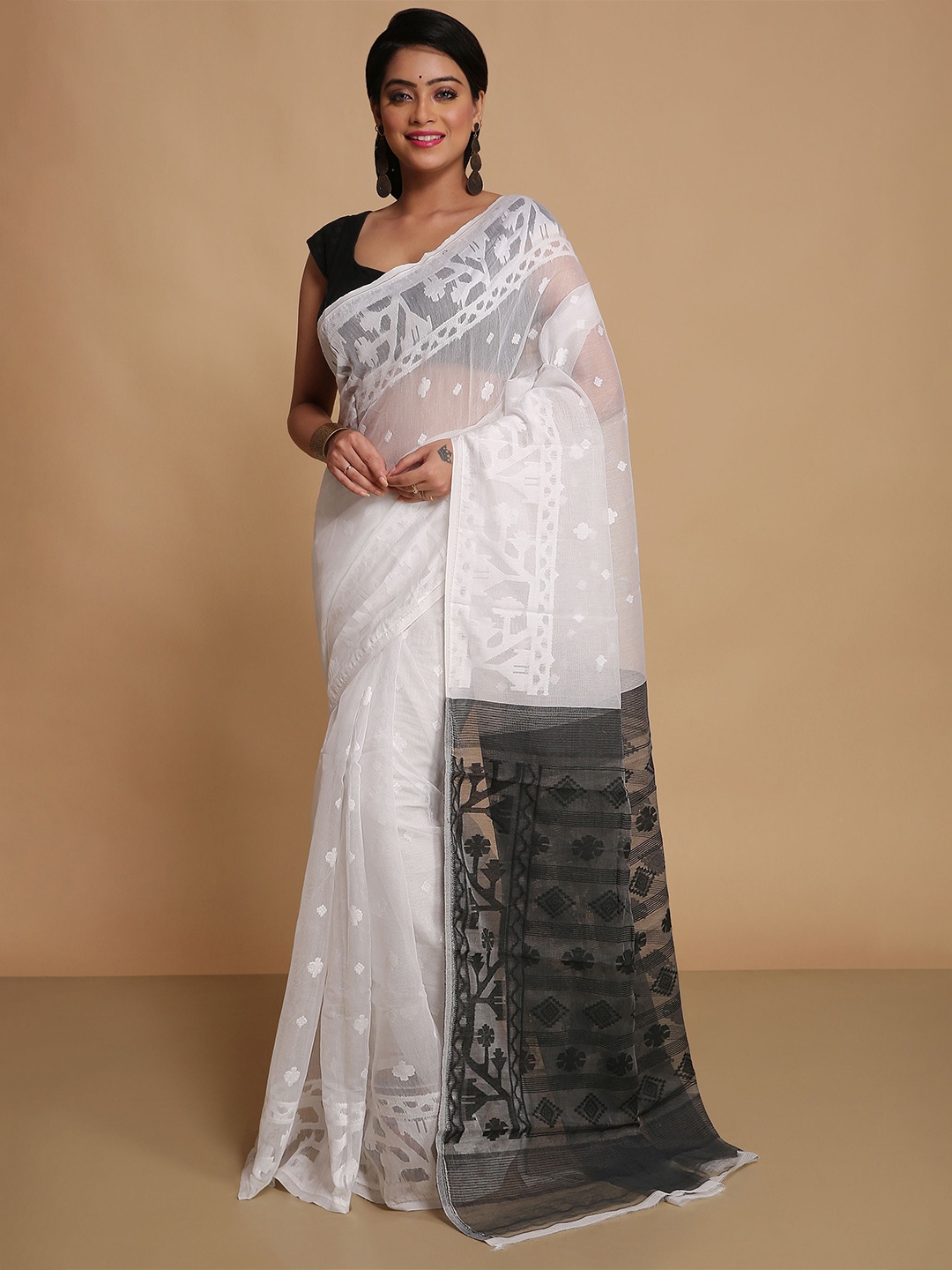 

BENGAL HANDLOOM Women Ethnic Motifs Taant Saree, White