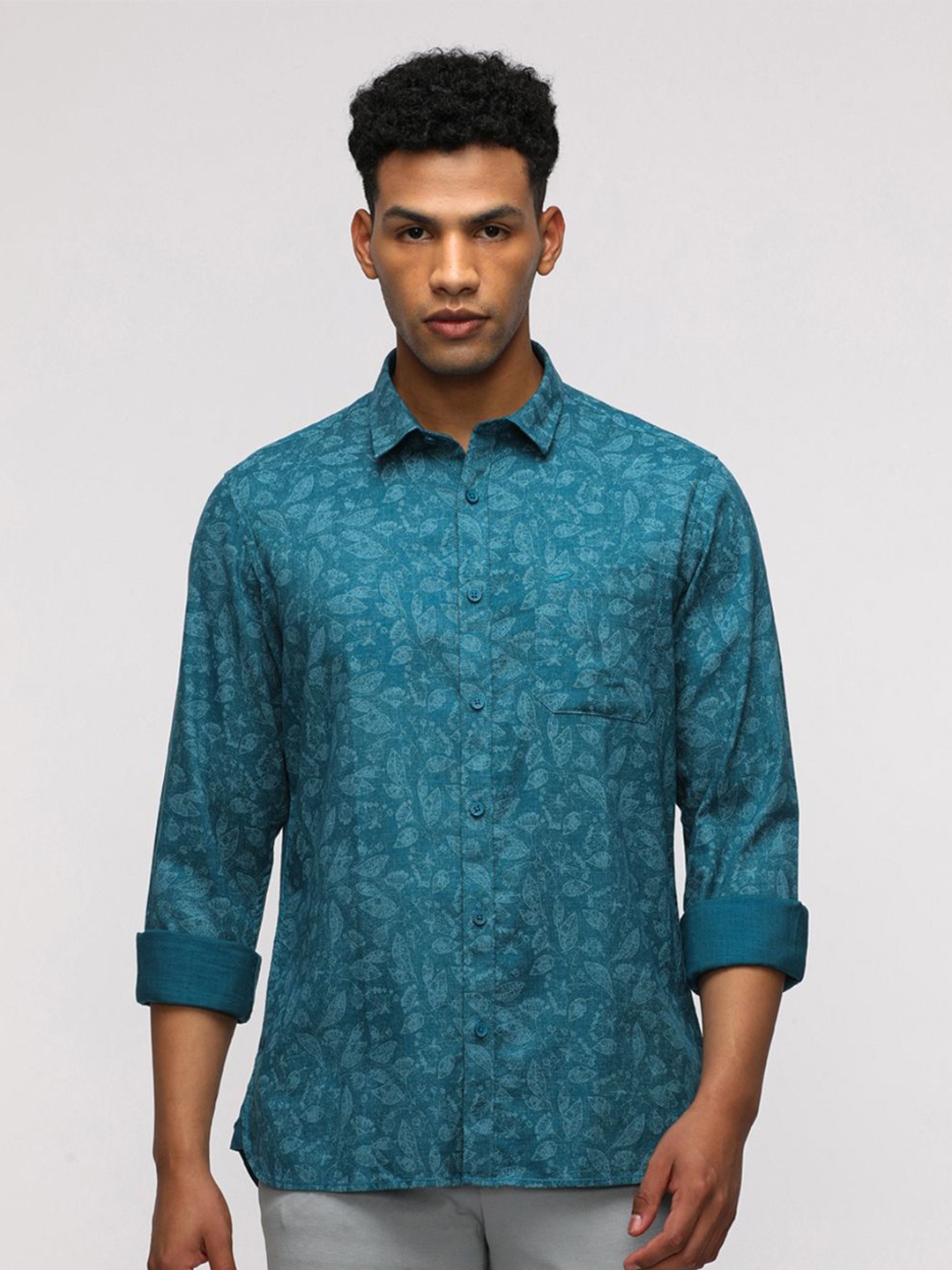 

Crocodile Comfort Fit Floral Printed Pure Cotton Casual Shirt, Teal