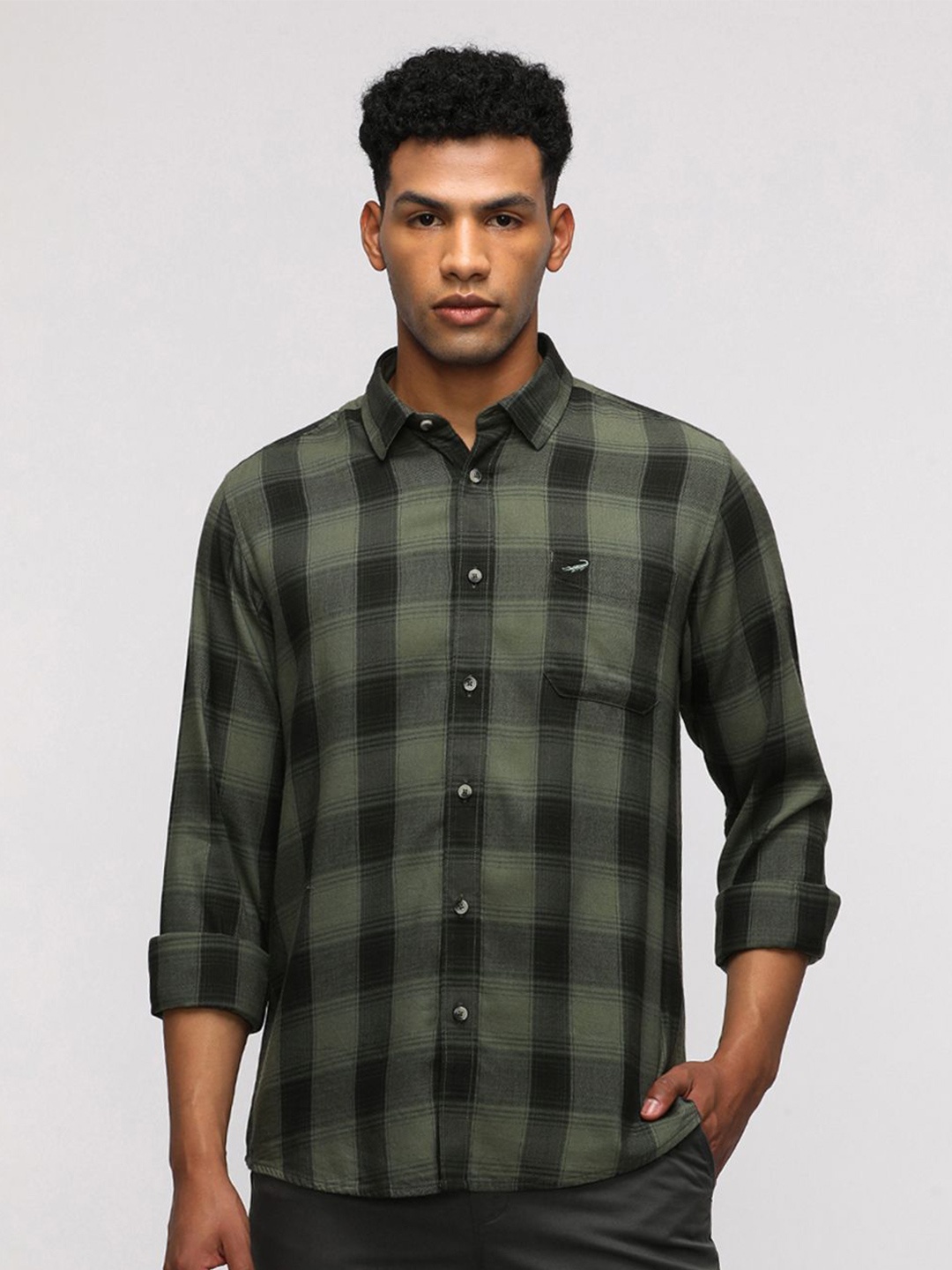 

Crocodile Men Comfort Spread Collar Buffalo Checked Cotton Casual Shirt, Green