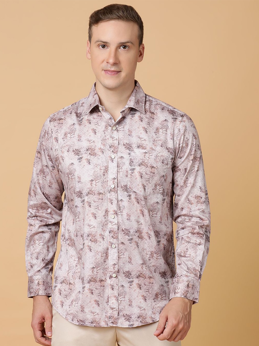 

TABARD Men Spread Collar Abstract Printed Cotton Casual Shirt, Peach