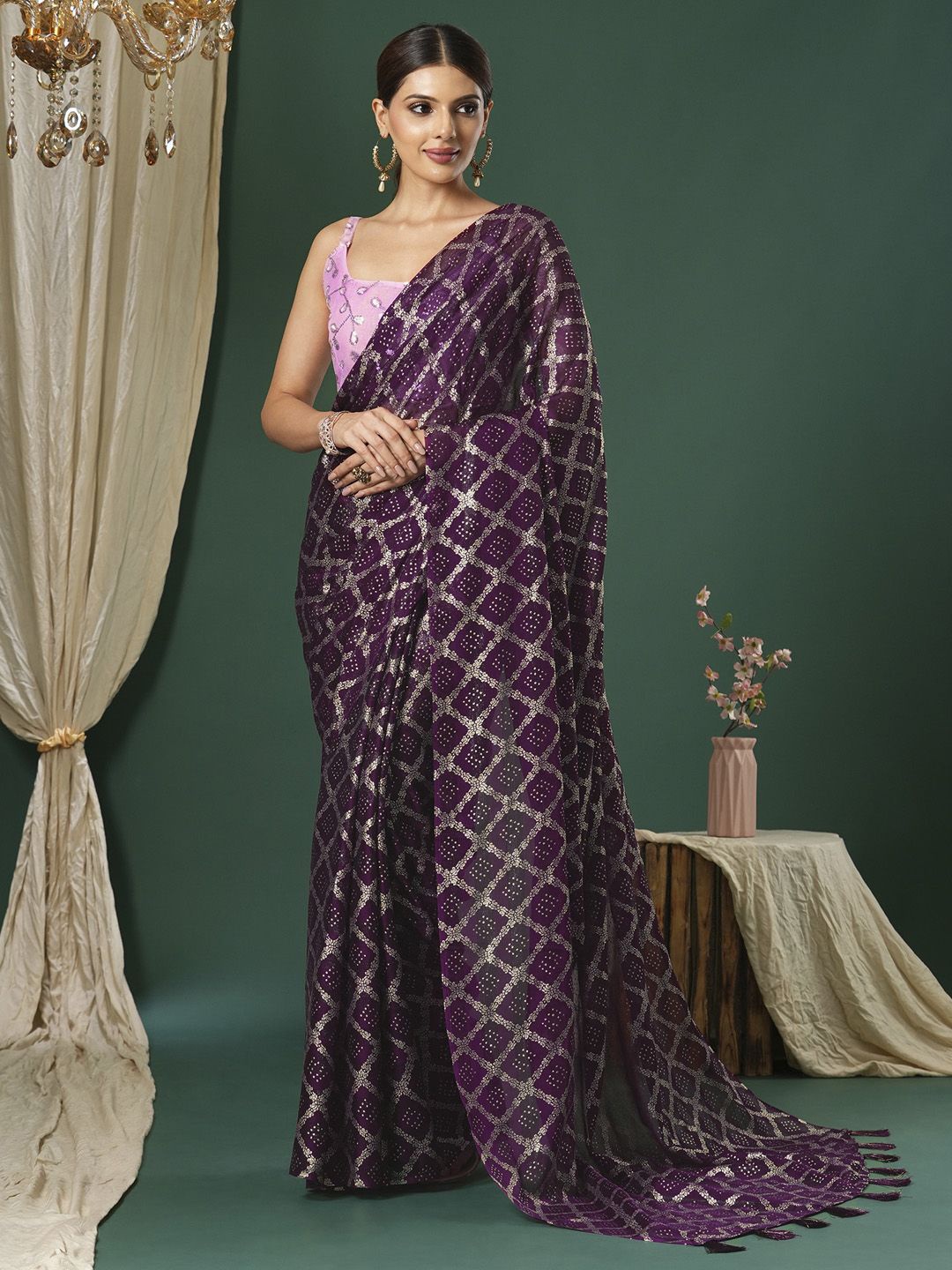 

KALINI Geometric Printed Saree, Magenta