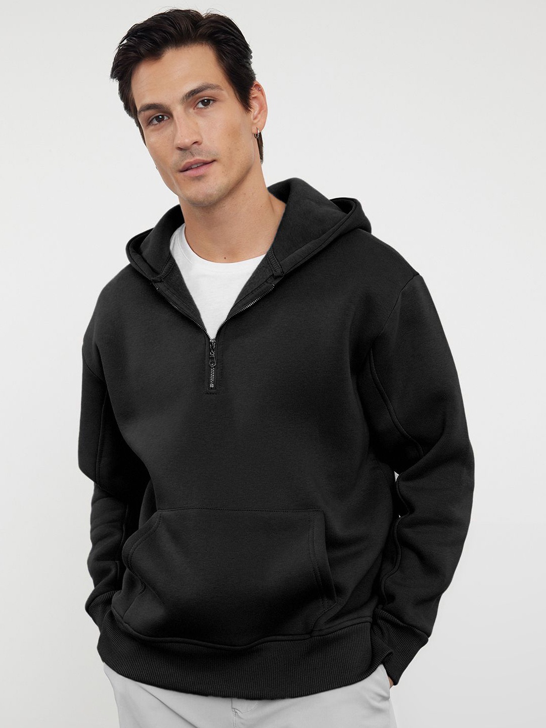 

Trendyol Men Solid Hood Sweatshirt, Black