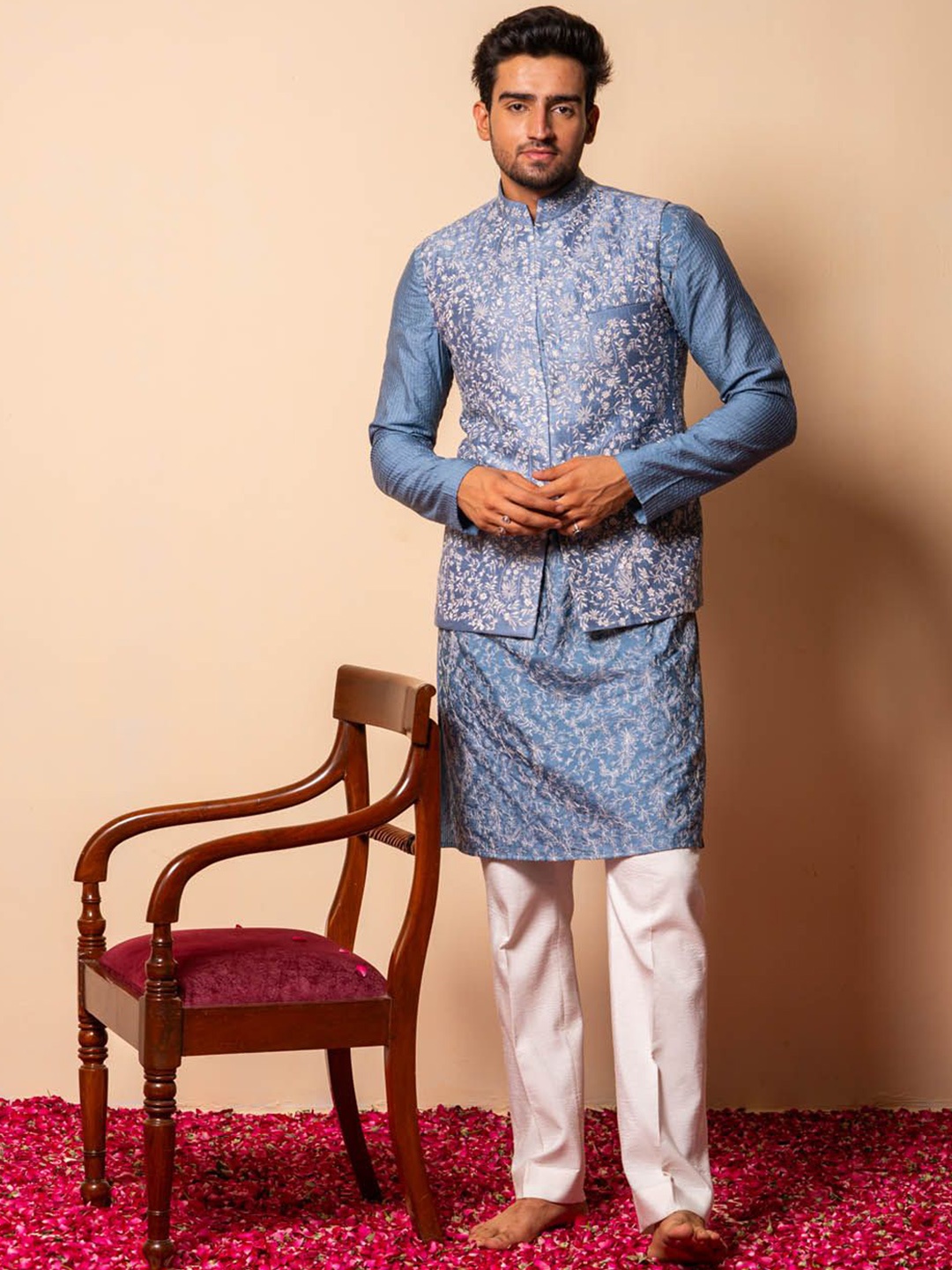 

Ayush Jain Embroidered Woven Nehru Jacket, Blue