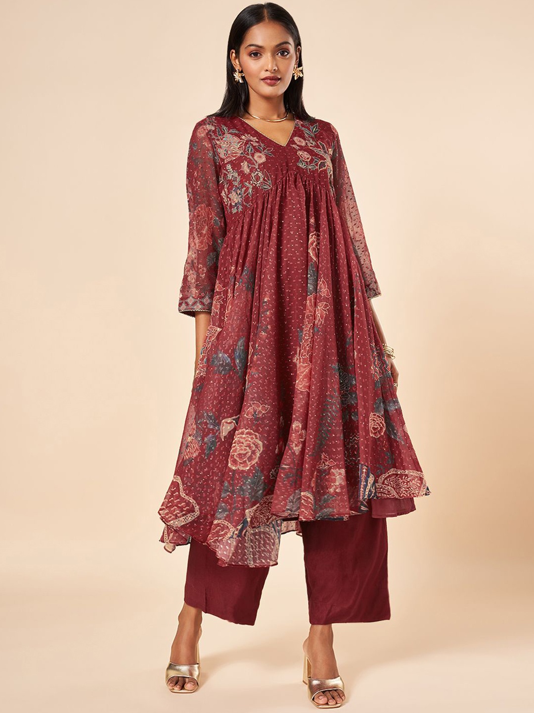 

Marigold Lane Floral Printed Empire Anarkali Kurta With Trousers, Red