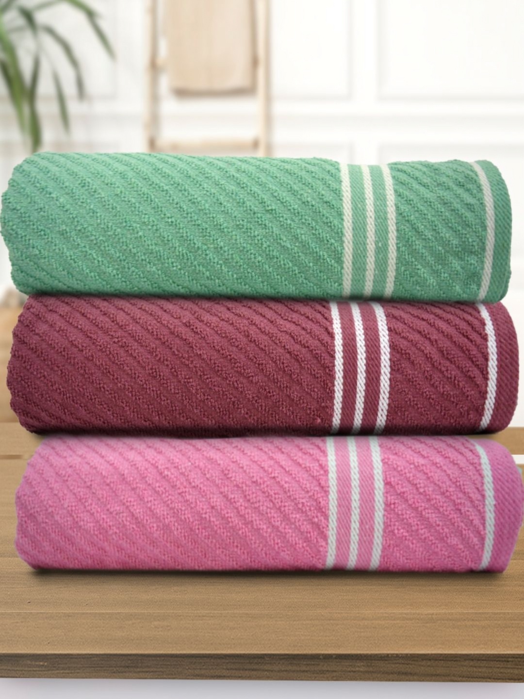 

Aura Green & Pink 3 Pieces Cotton 400 GSM Bath Towel