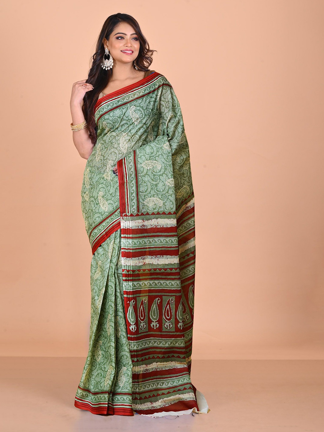 

Unnati Silks Ethnic Motifs Handloom Block Print Saree, Green