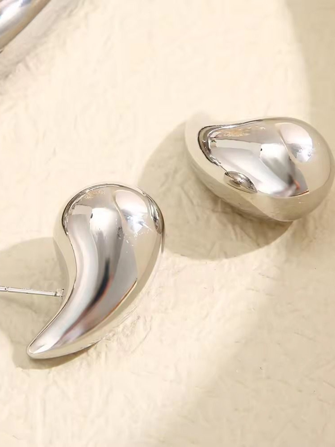 

MEENAZ Stainless Steel Anti Tarnish Teardrop Shaped Studs, Silver
