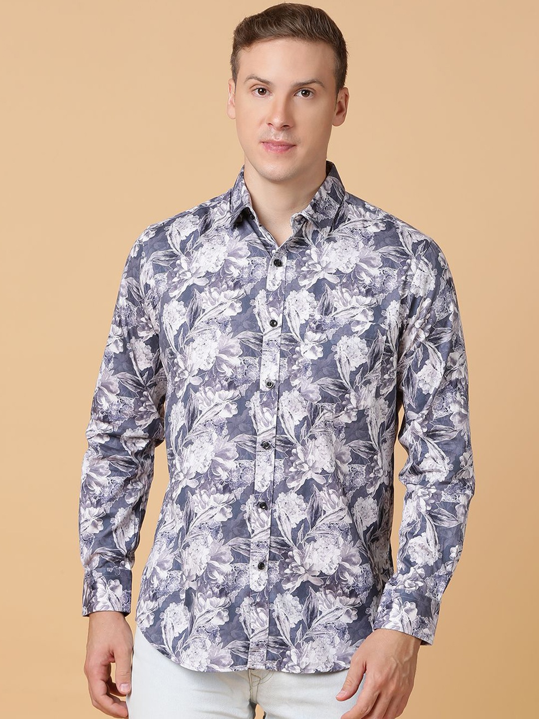 

TABARD Men Spread Collar Abstract Printed Cotton Casual Shirt, Multi