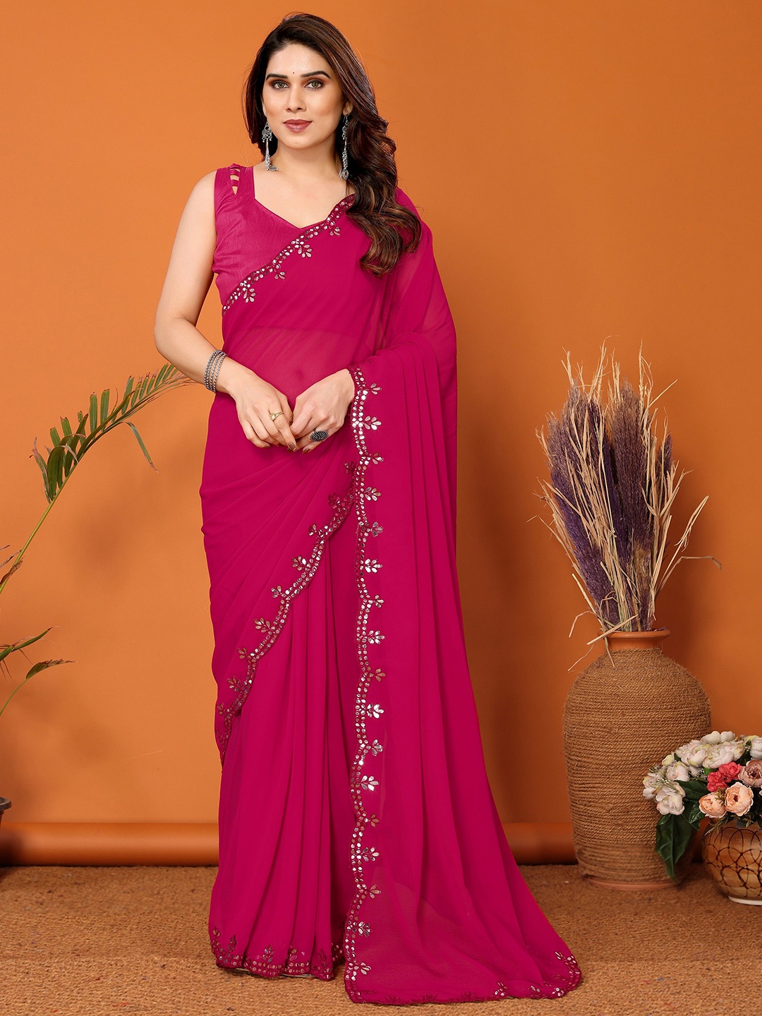

Reeta Fashion Mirror Work Bordered Saree, Magenta
