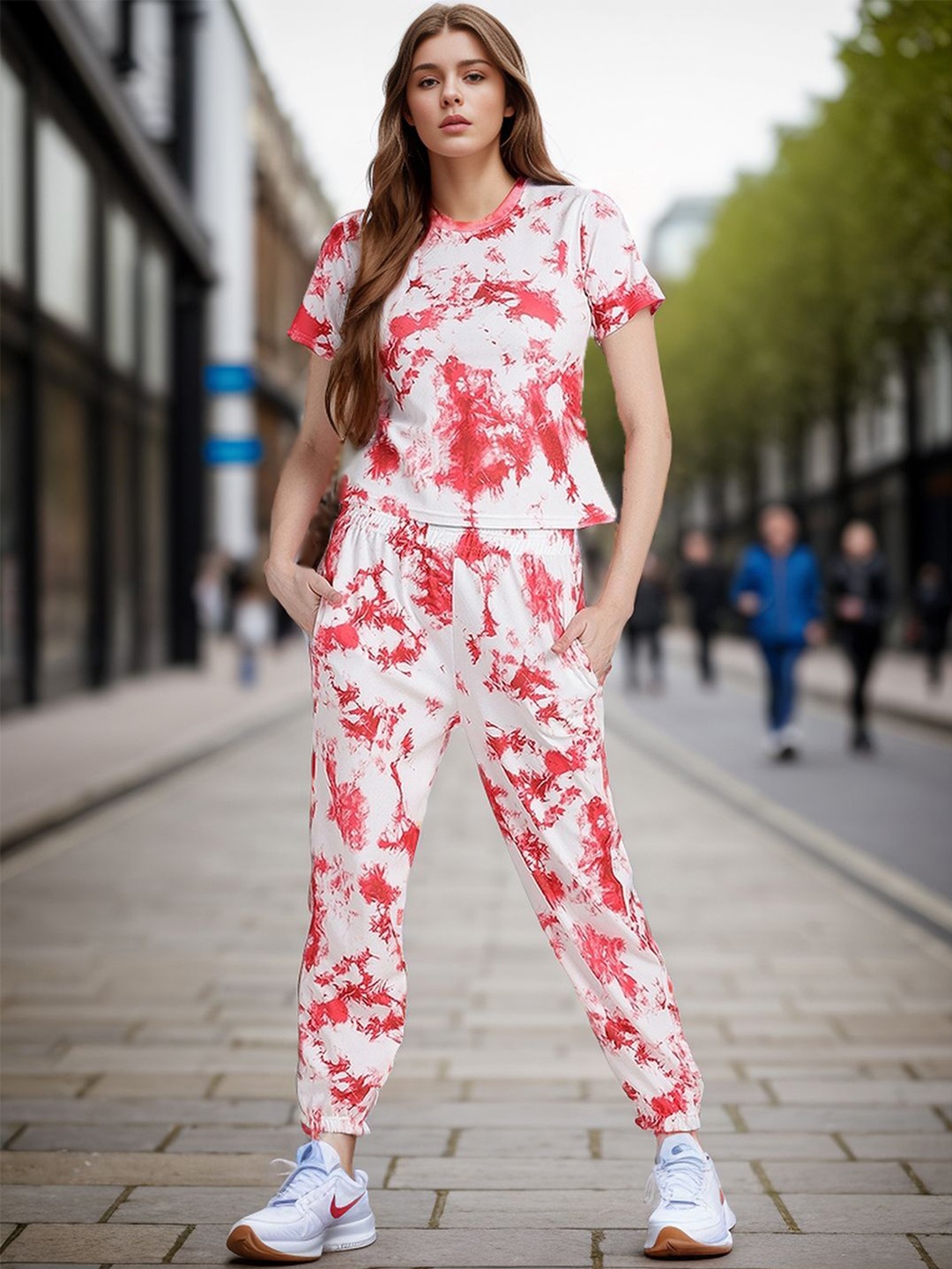 

Ziva Fashion Tie & Dyed Round Neck T-Shirt With Joggers, Red