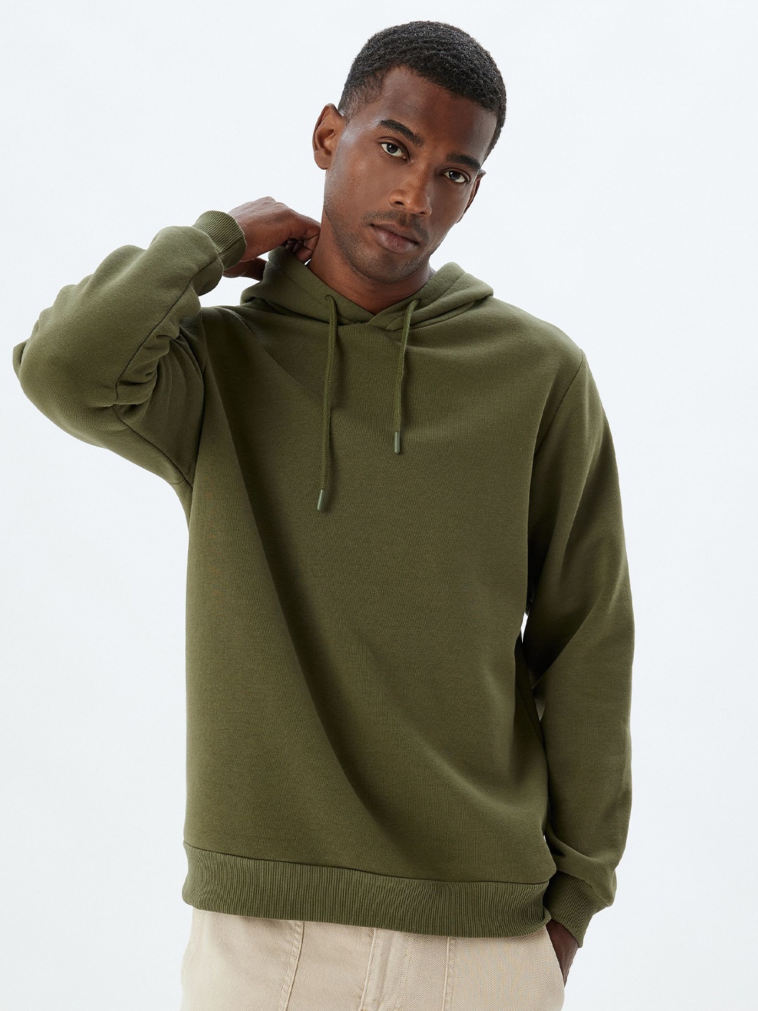 

Koton Men Solid Hooded Sweatshirt, Olive