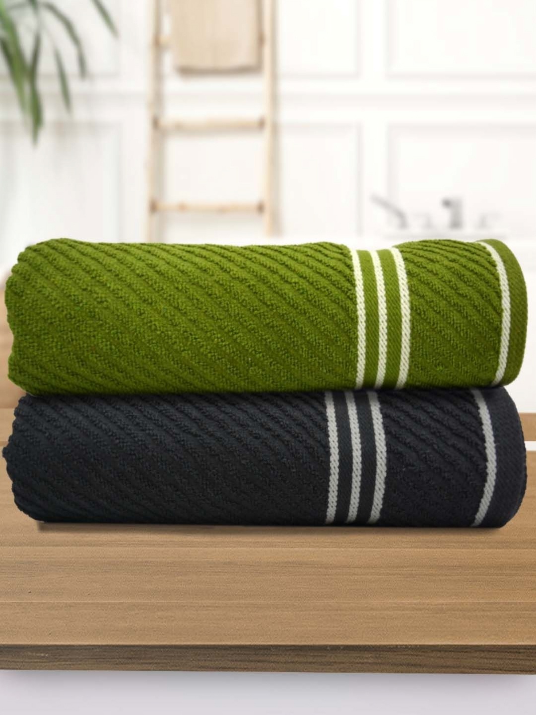 

Aura Green & Black 2 Pieces Cotton 400 GSM Bath Towel