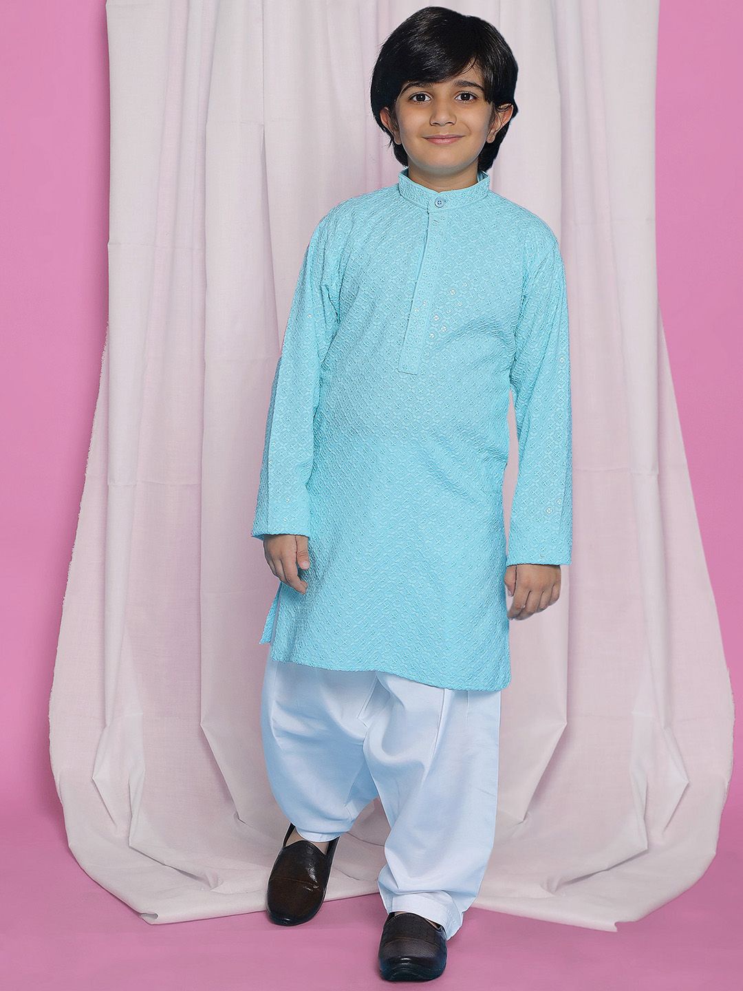 

Aj DEZInES Boys Ethnic Motifs Embroidered Sequinned Kurta with Pyjama, Blue