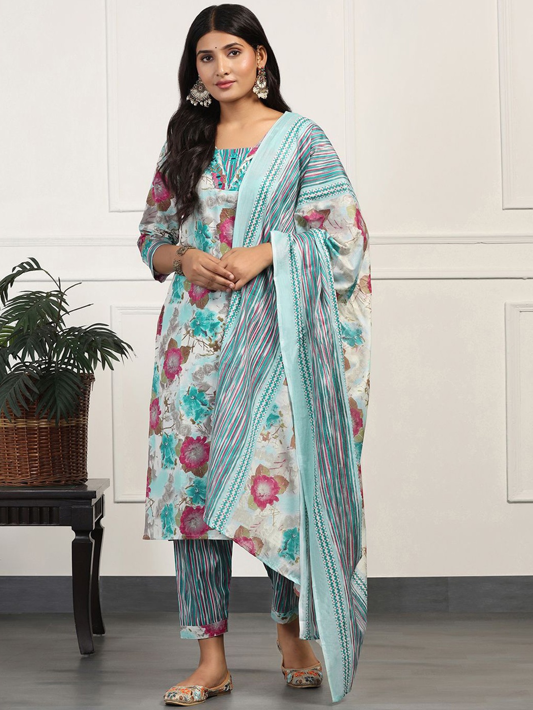 

BAESD Floral Printed Square Neck Pure Cotton Straight Kurta With Trousers & Dupatta, Sea green